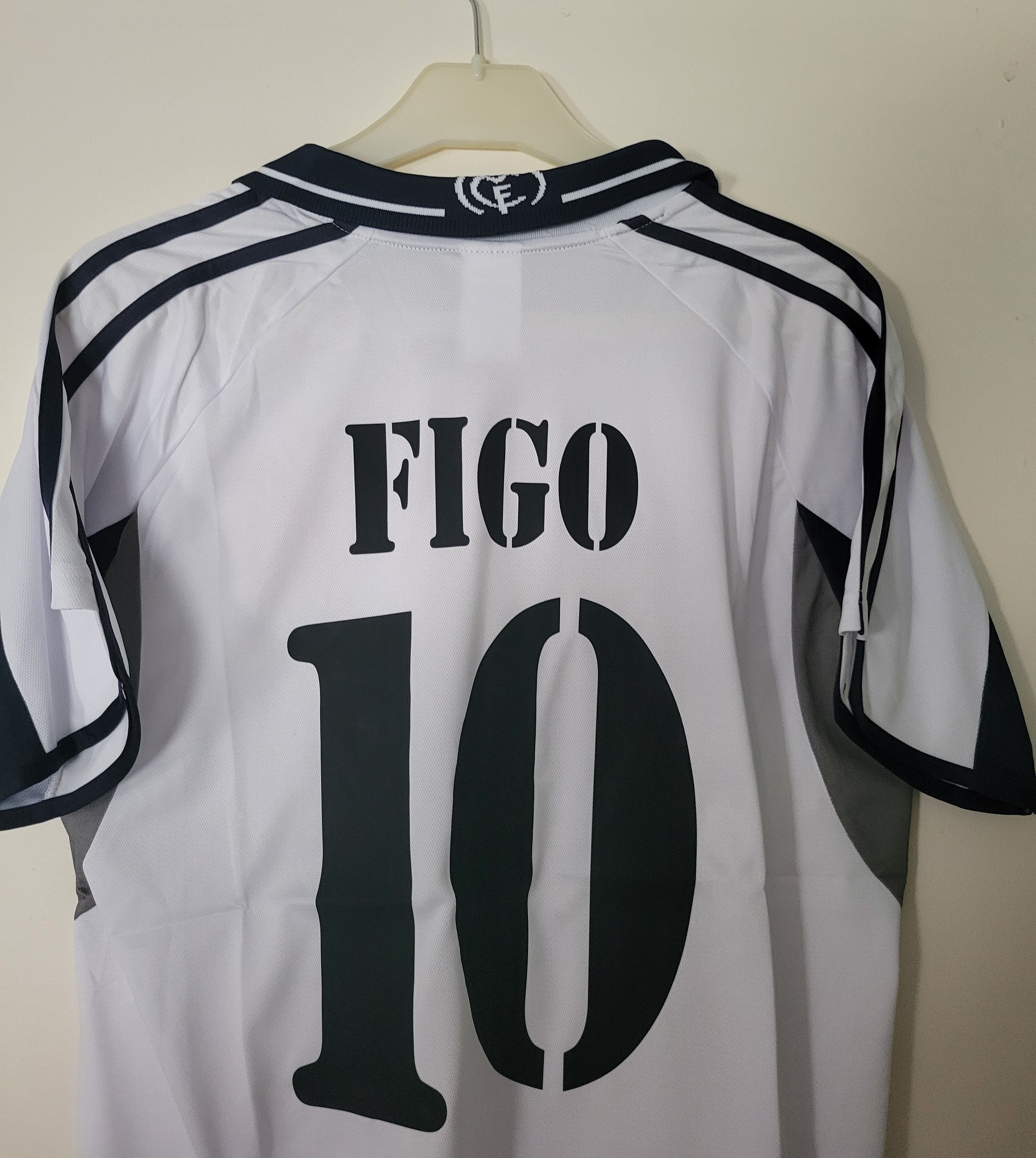 Other Real Madrid 2000/2001 Figo 10 Vintage Soccer Jersey Trikot Size US L / EU 52-54 / 3 - 2 Thumbnail