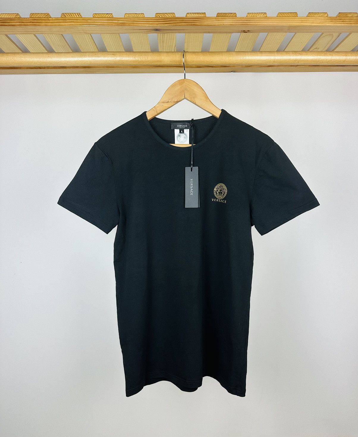 Versace VERSACE T-Shirt Crew Neck Short Sleeves Black NEW Size US M / EU 48-50 / 2 - 1 Thumbnail