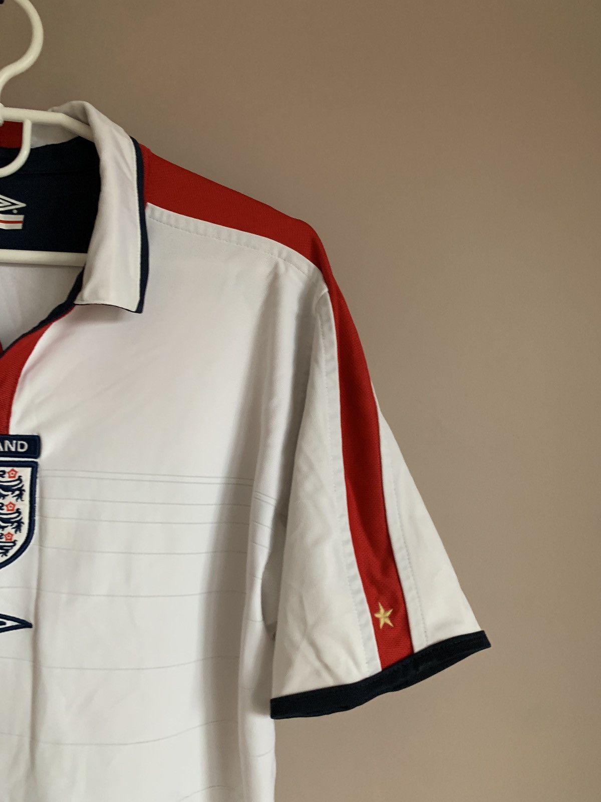 Umbro England 2005 Home Football Shirt Umbro Vintage Soccer Sz S Size US S / EU 44-46 / 1 - 5 Thumbnail