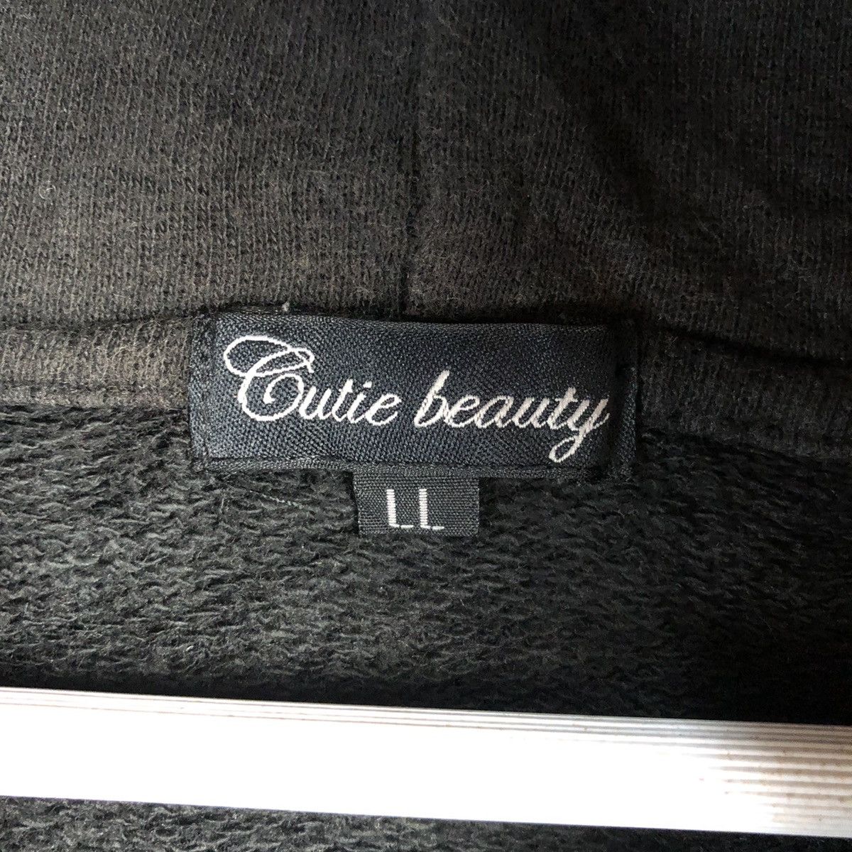 Japanese Brand Cutie Beauty spike Black sweater Hoodie #A2464 Size US M / EU 48-50 / 2 - 10 Thumbnail