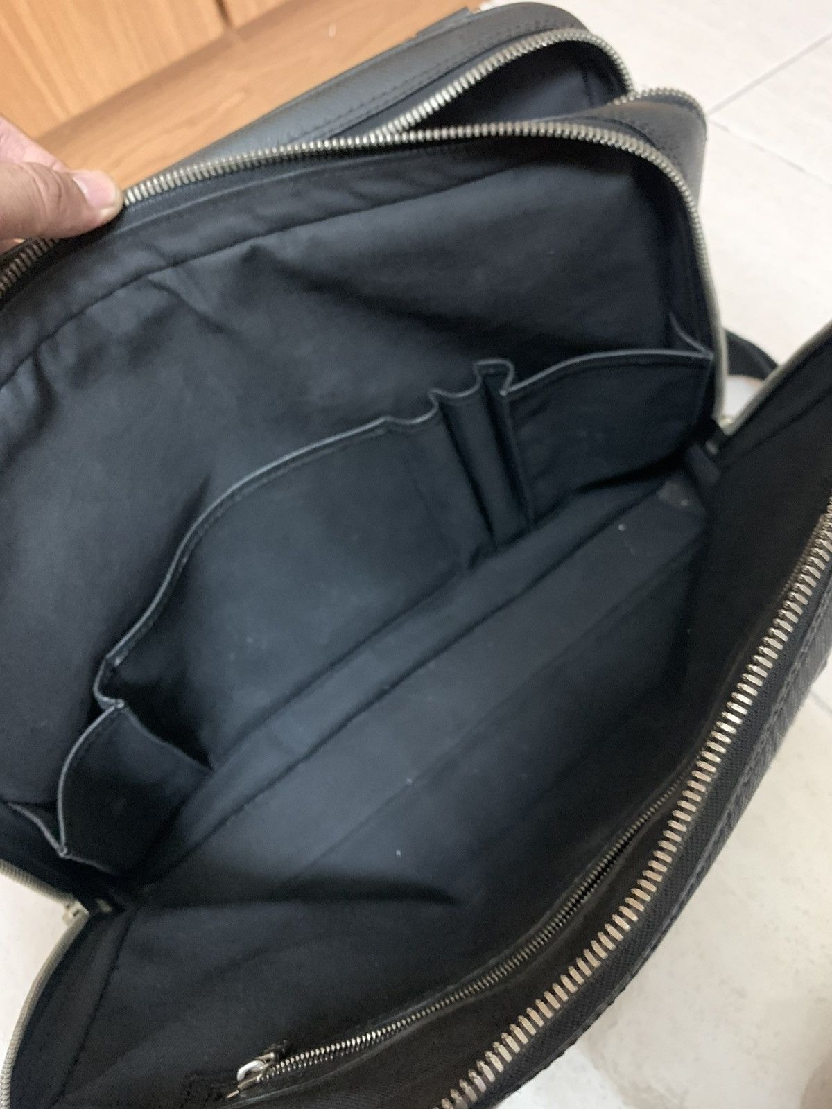 Louis Vuitton Black louis vuitton tiaga alexander briefcase business bag Size ONE SIZE - 13 Thumbnail