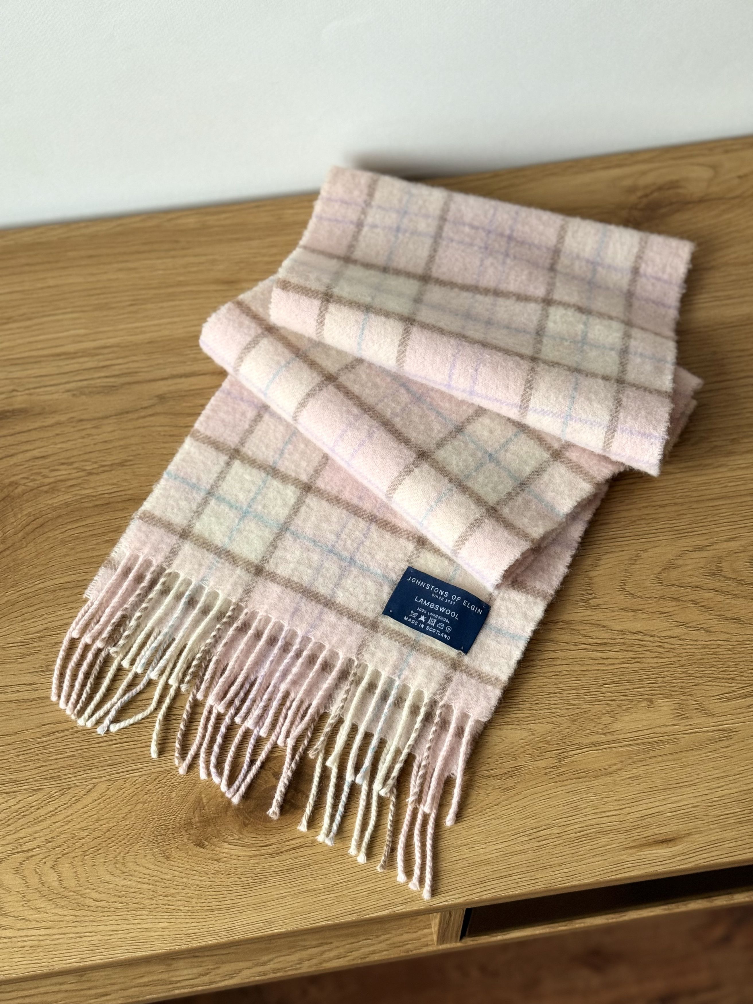Johnstons Of Elgin Johnston of Elgin Pure Lambswool Made in Scotland Scarf Size ONE SIZE - 2 Thumbnail