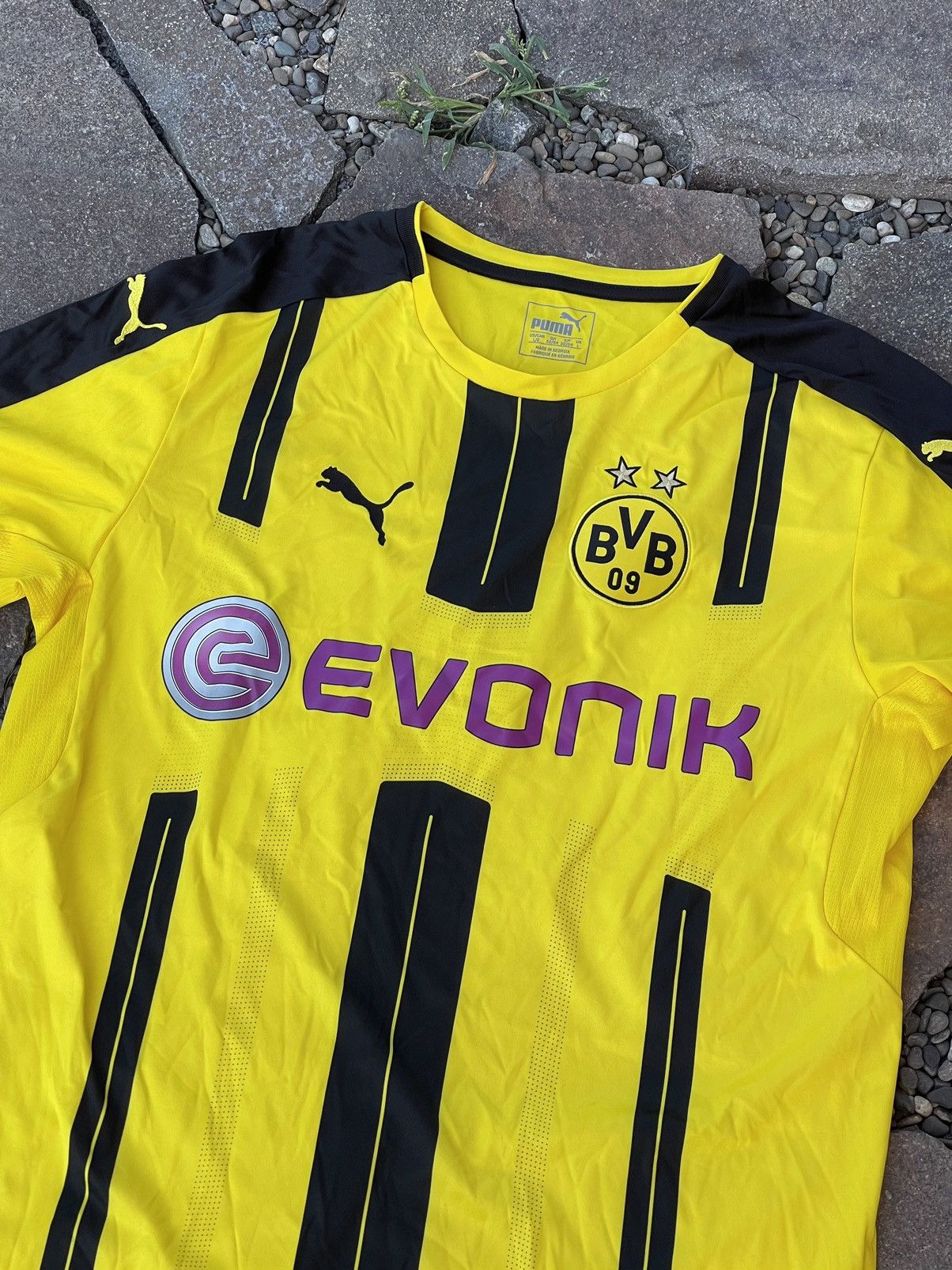 Puma 2016 Puma Borrusia Dortmund evonic soccer jersey Size US L / EU 52-54 / 3 - 6 Thumbnail