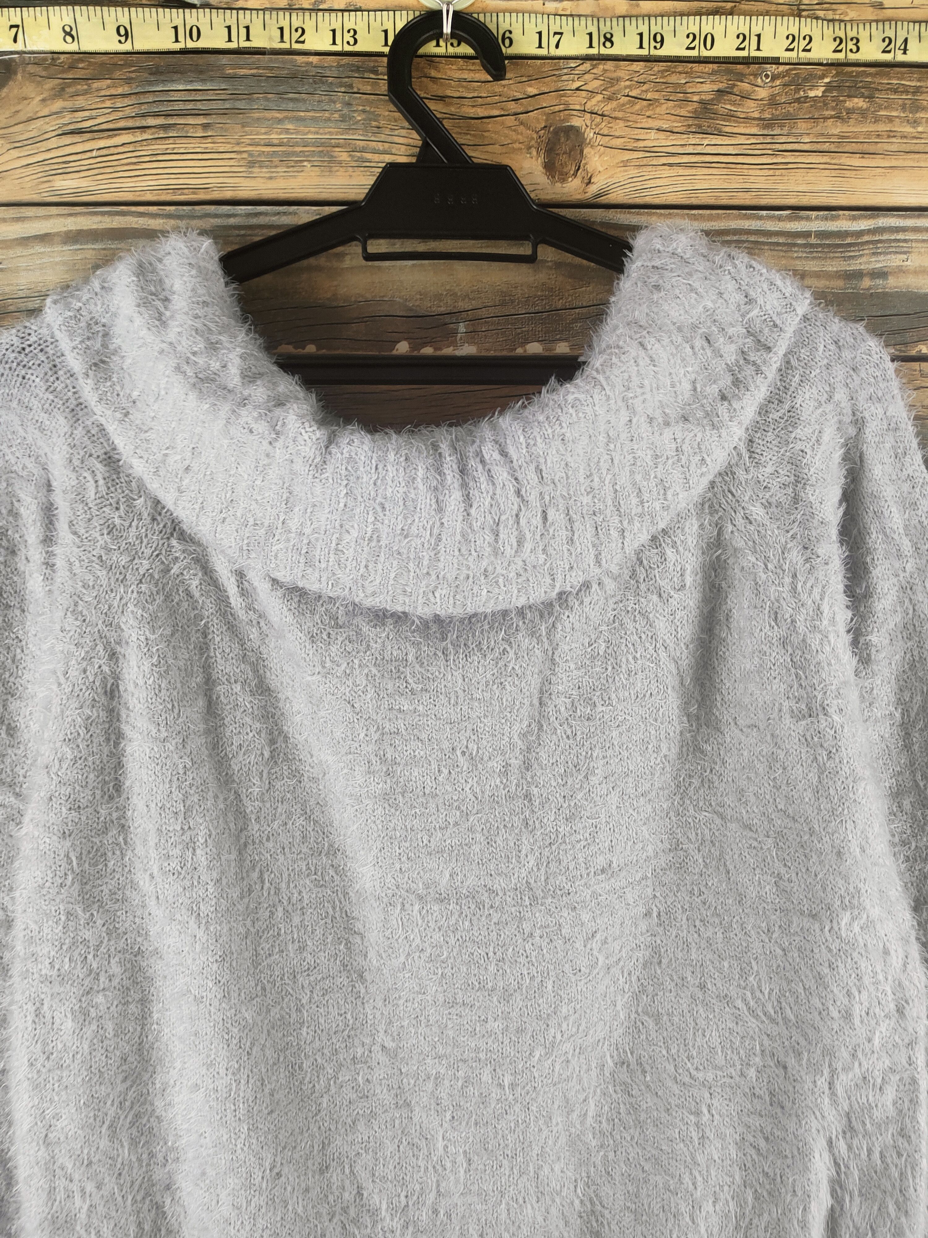 Japanese Brand DL Holiday Holic Light Blue Fur Mohair Knitwear #46-505 Size S / US 4 / IT 40 - 2 Thumbnail