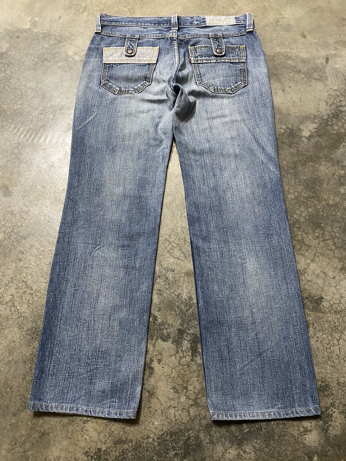 Levi's × Vintage Vintage Levi’s Washed Blue Distressed Grunge Low Rise Jeans Size US 32 / EU 48 - 1 Thumbnail
