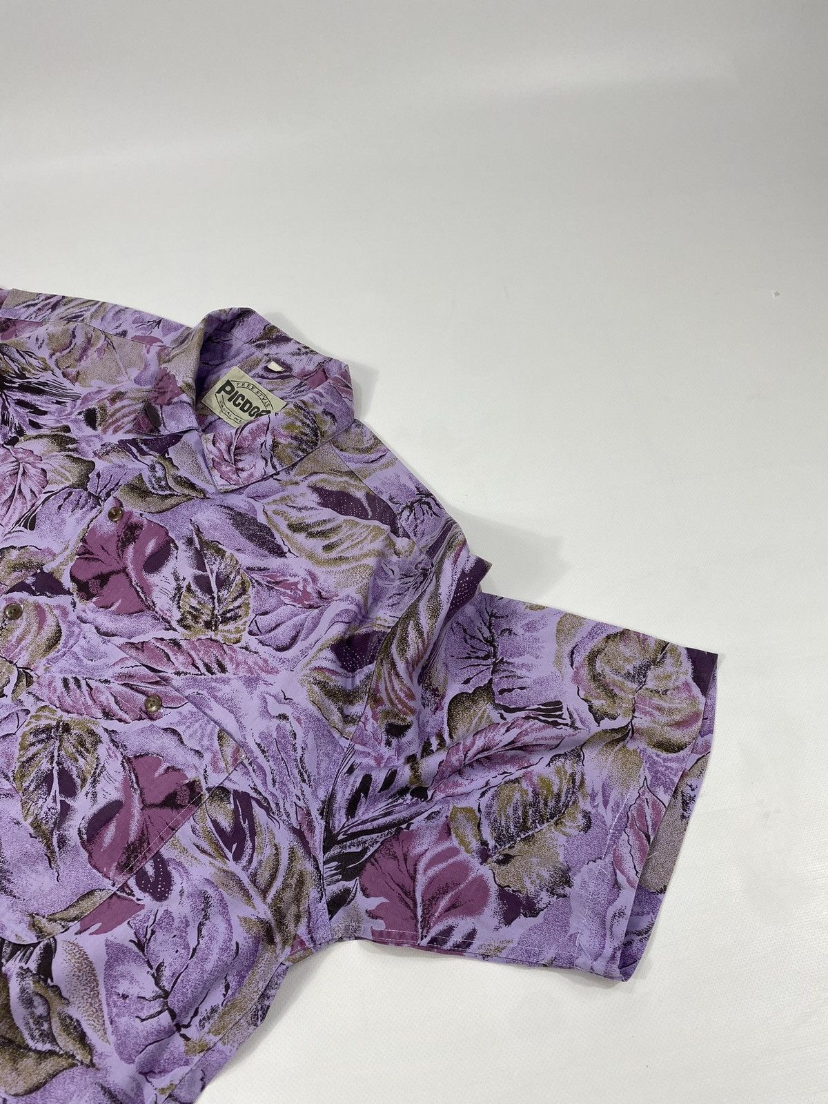 Vintage Vintage 80s Abstract Leafs Crazy Party Festival Shirt Size US XL / EU 56 / 4 - 3 Thumbnail