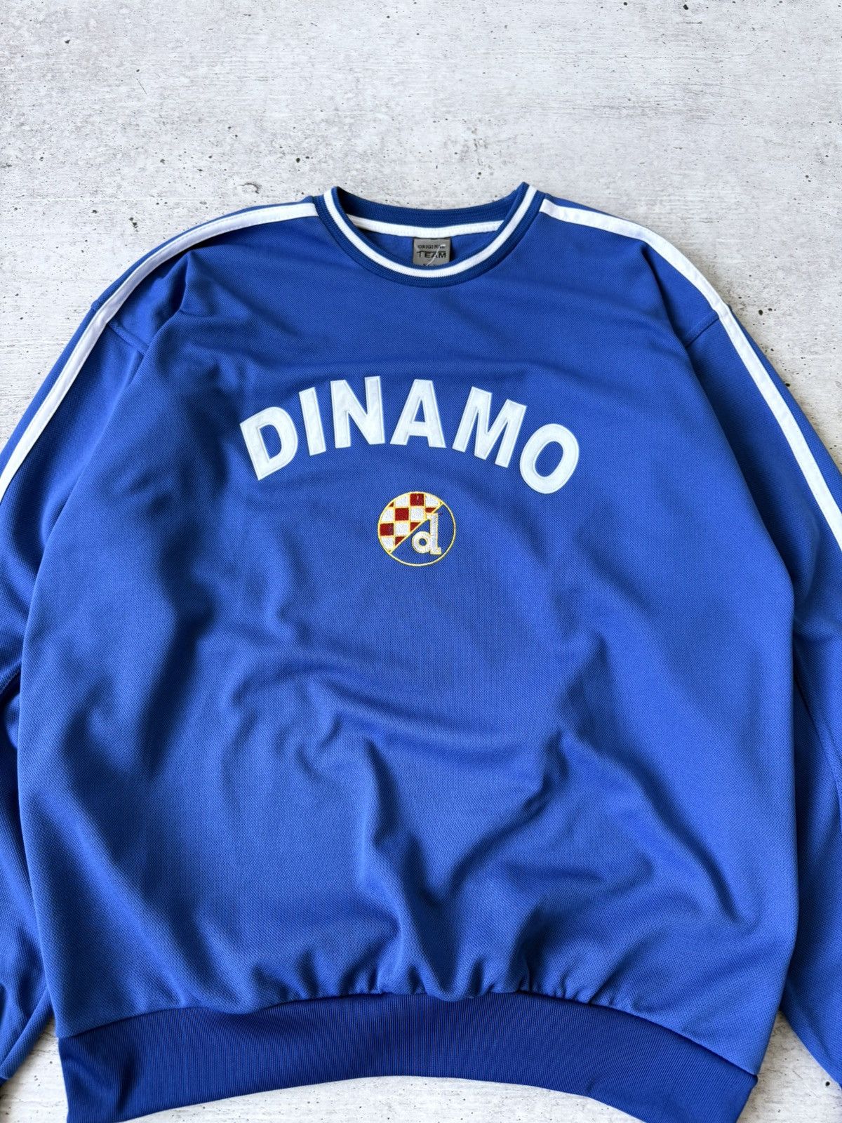 Vintage Vintage Dinamo Zagreb Embroidered Sweatshirt Size US XL / EU 56 / 4 - 5 Thumbnail