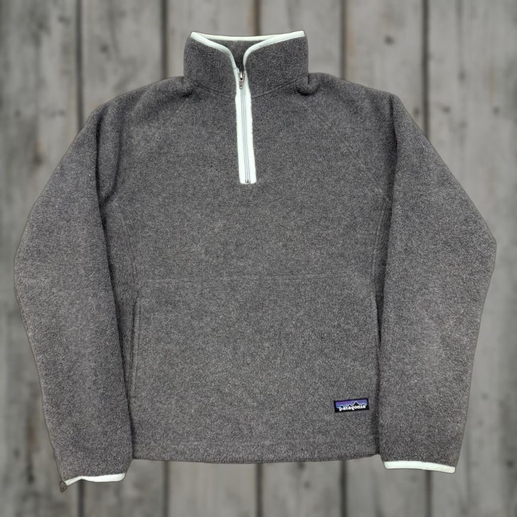Patagonia Sweater Womens Medium Grey Fleece Synchilla Marsupial Pullover Mock Neck Long Sleeve 1/4 Zip Logo Regular Size M