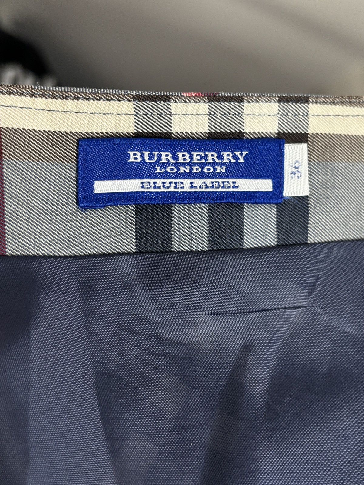 Burberry Burberry Blue Label Nova Check Skirt Japanese Vintage Rare Size 27" / US 4 / IT 40 - 9 Thumbnail