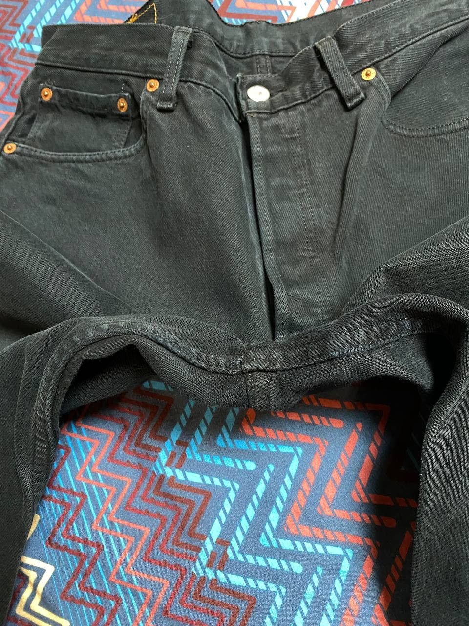 Levi's × Vintage Vintage 90s Levi's 501 Black Denim Opium Jeans Size US 34 / EU 50 - 14 Thumbnail