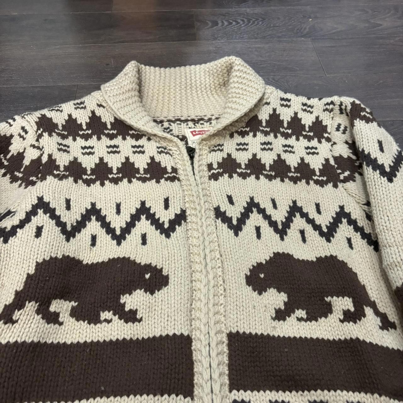 Levi's vintage Levi’s cowichan sweatshirt 00s L Size US L / EU 52-54 / 3 - 2 Thumbnail