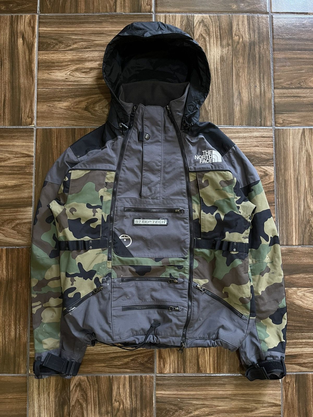 Macys × The North Face The North Face x Macyz, Limited Edition, only 1207 Size US M / EU 48-50 / 2 - 1 Thumbnail