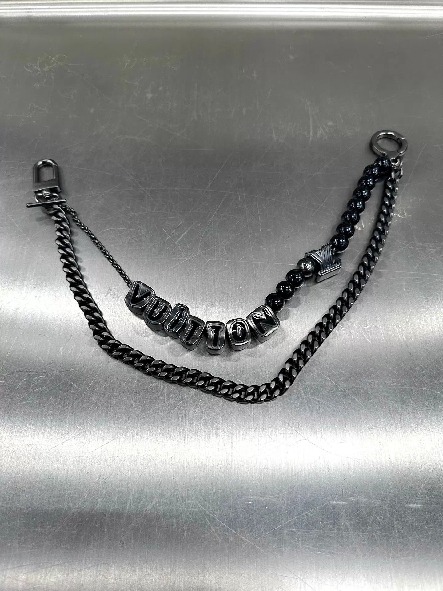 Louis Vuitton LV Cuban Link Chain M02531 New w/ Box Italy Size ONE SIZE - 1 Thumbnail