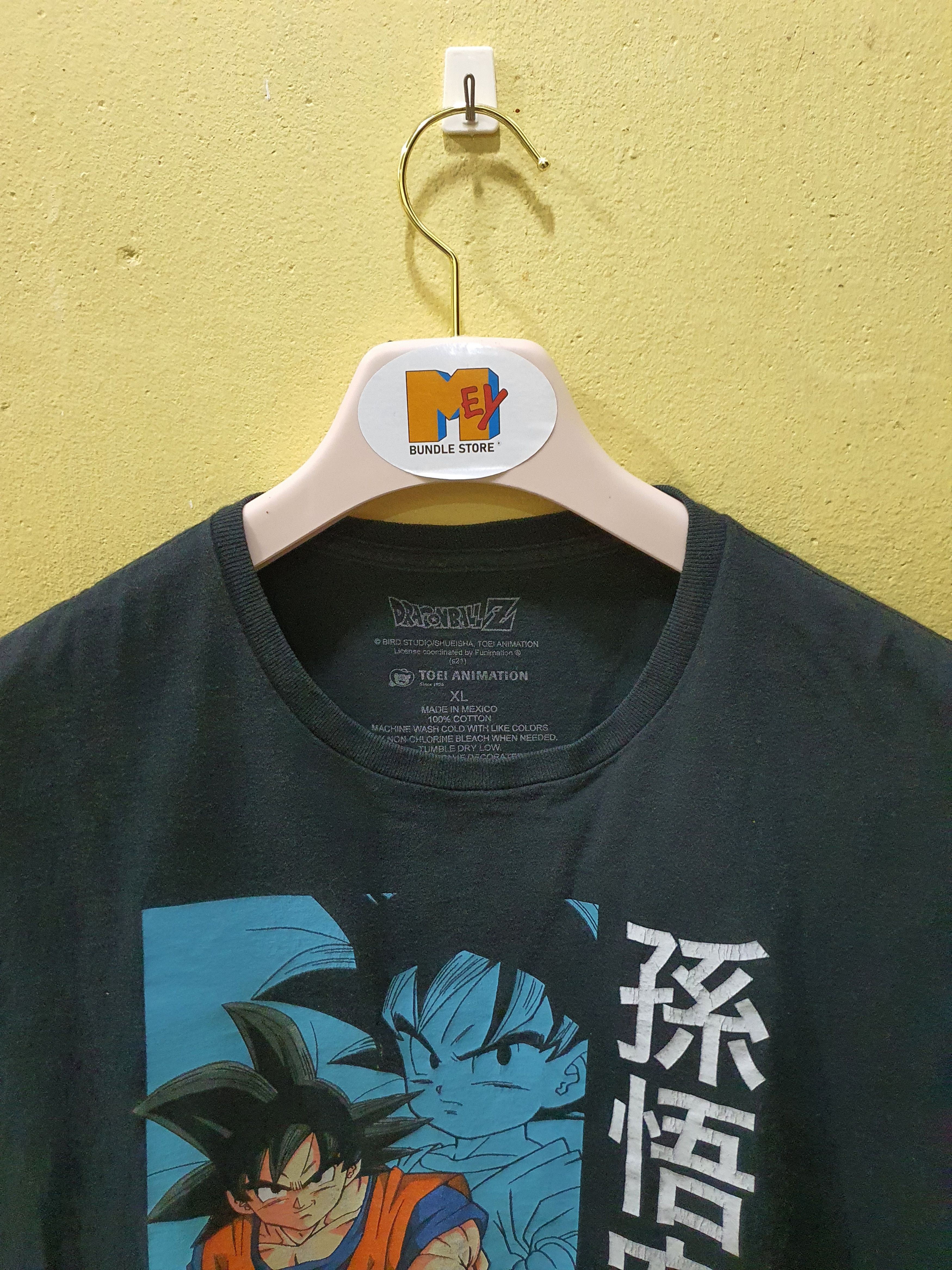 Anime Dragon Ball Z men's graphic T-shirt featuring Son Goku Size US XL / EU 56 / 4 - 4 Thumbnail