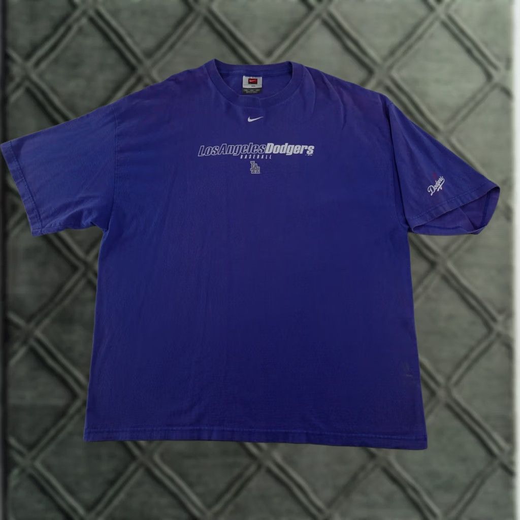 Nike VINTAGE Nike LA Dodgers T-Shirt 2XL Mens Blue MLB Center Swoosh Baseball 90s Size US XXL / EU 58 / 5 - 1 Thumbnail