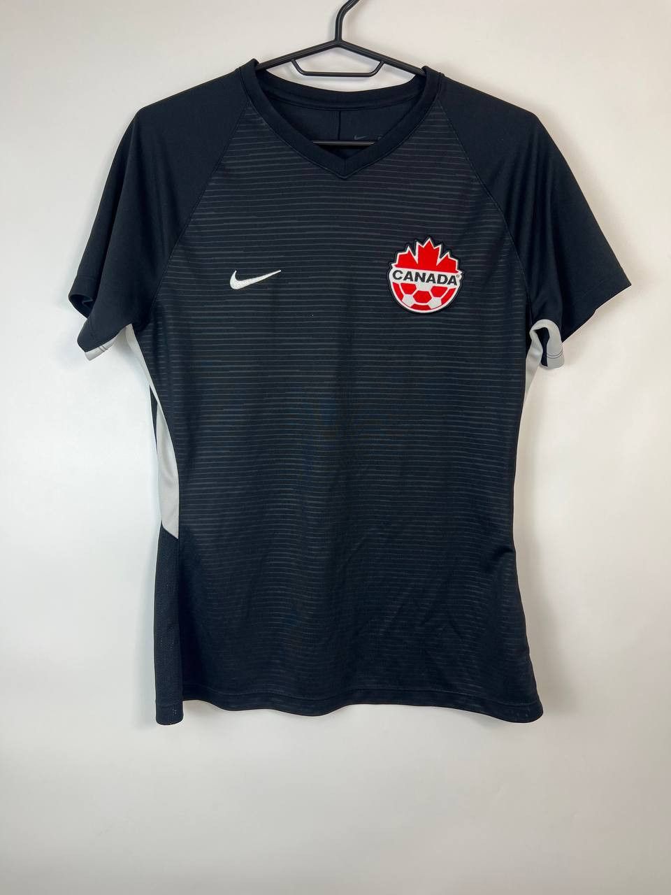 Nike Canada Nike Jersey Womens M Black Soccer National Team Size M / US 6-8 / IT 42-44 - 1 Thumbnail