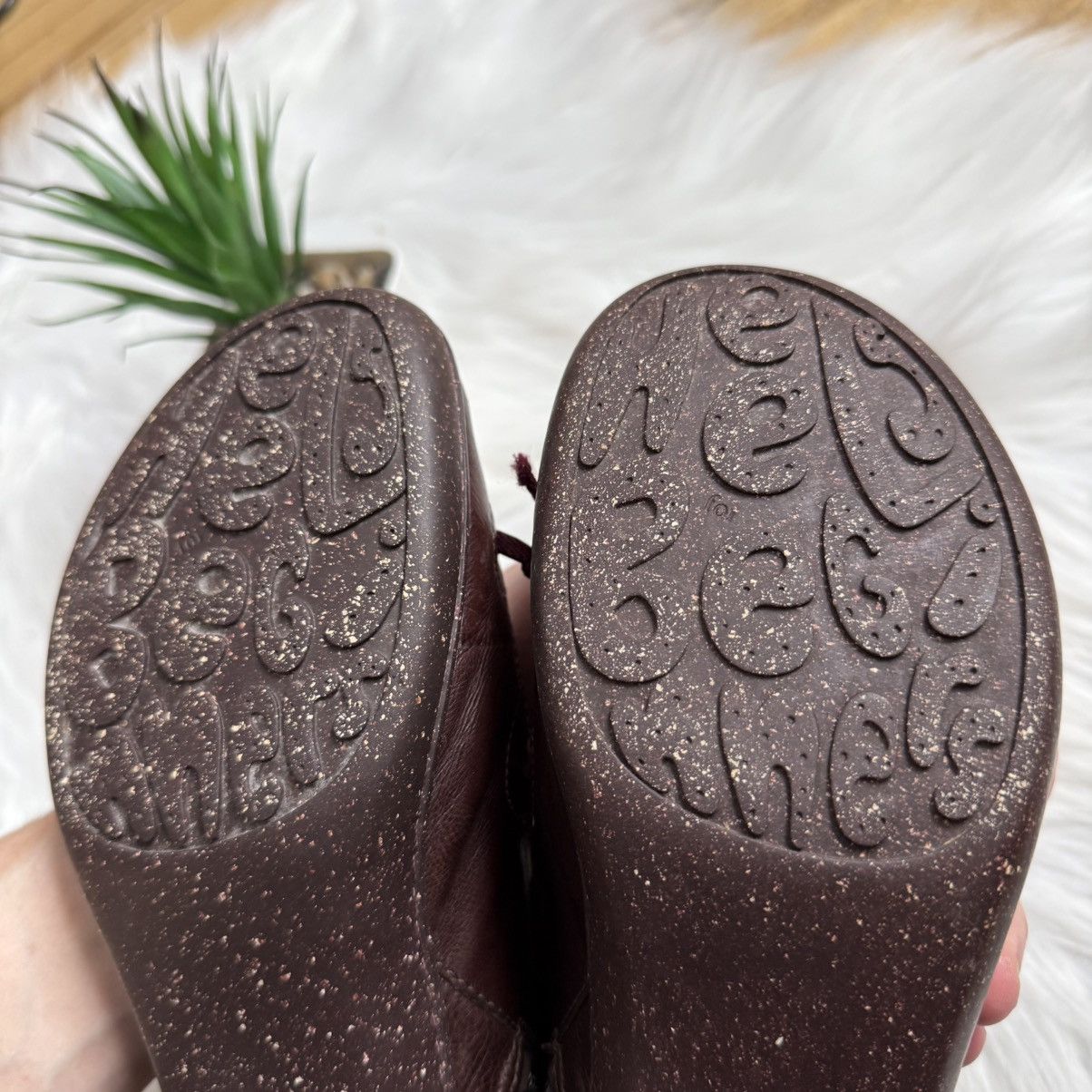 📌 Vintage Camper Leather Rubber Sole Heel Boots