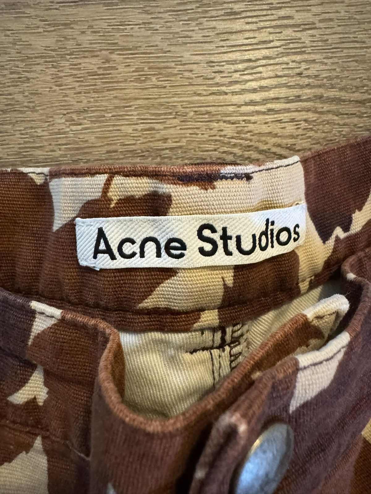 Acne Studios Acne Studios Brown Leaf Pattern Shorts Size US 36 / EU 52 - 3 Thumbnail