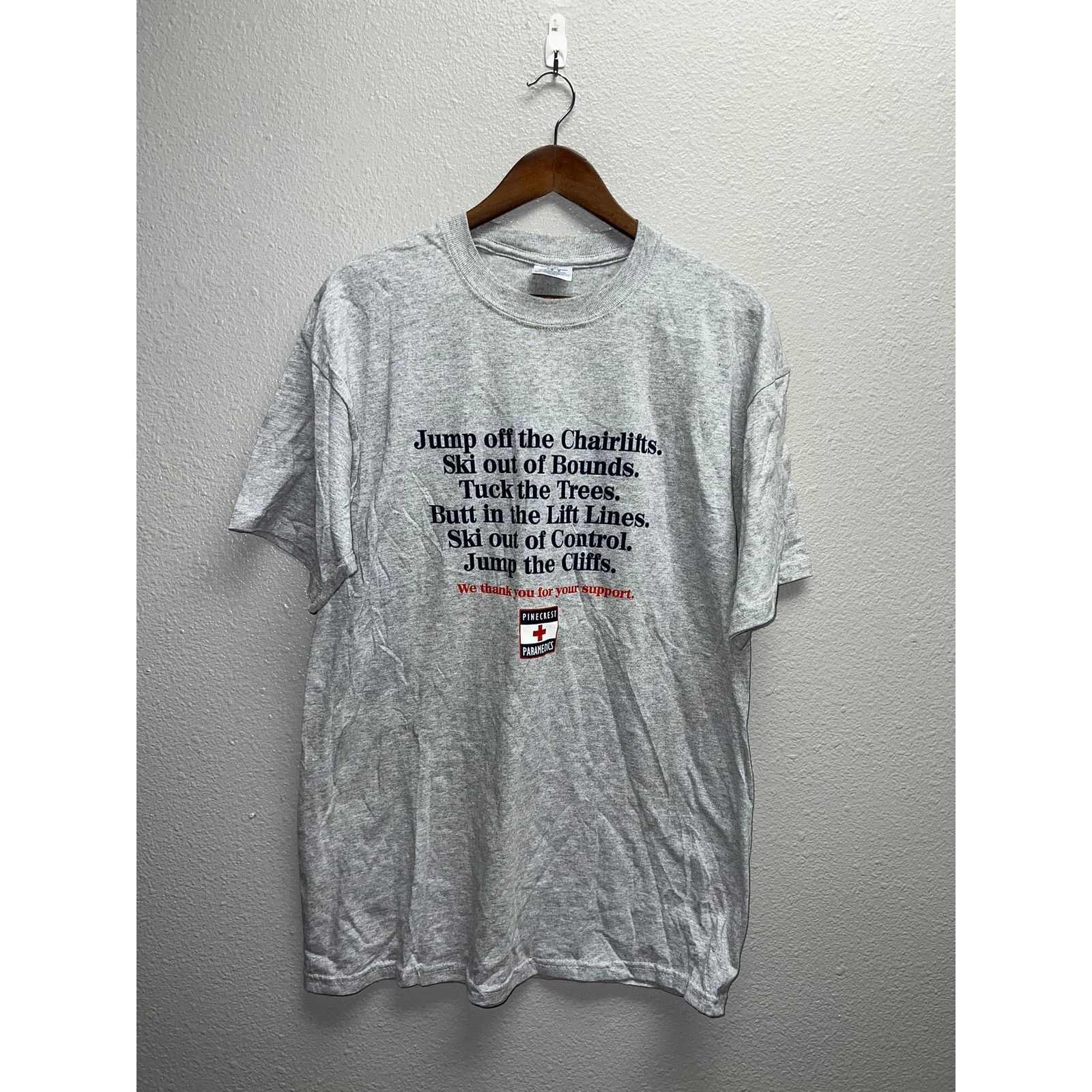 Jerzees Vintage Pinecrest Shirt Paramedics Medic Humor Tee Ski Large Size US L / EU 52-54 / 3 - 1 Thumbnail