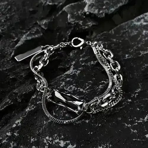 Japanese Brand Geometric Black Zircon Bracelets Size ONE SIZE - 5 Thumbnail
