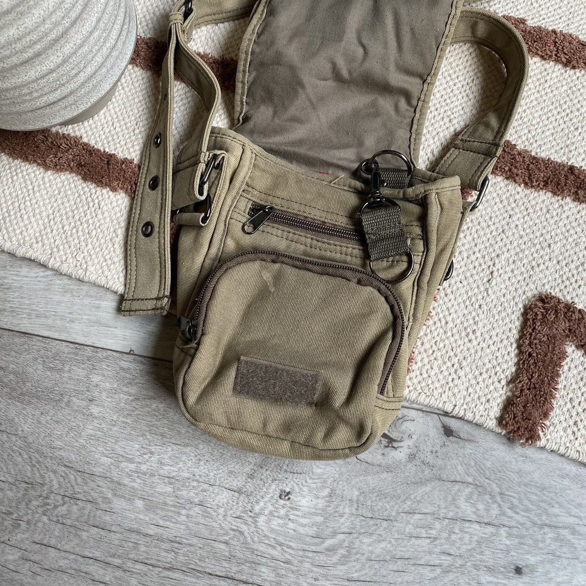 Japanese Brand VINTAGE FIRETRAP JAPANESE STYLE Y2K CROSSBODY BAG Size ONE SIZE - 5 Thumbnail