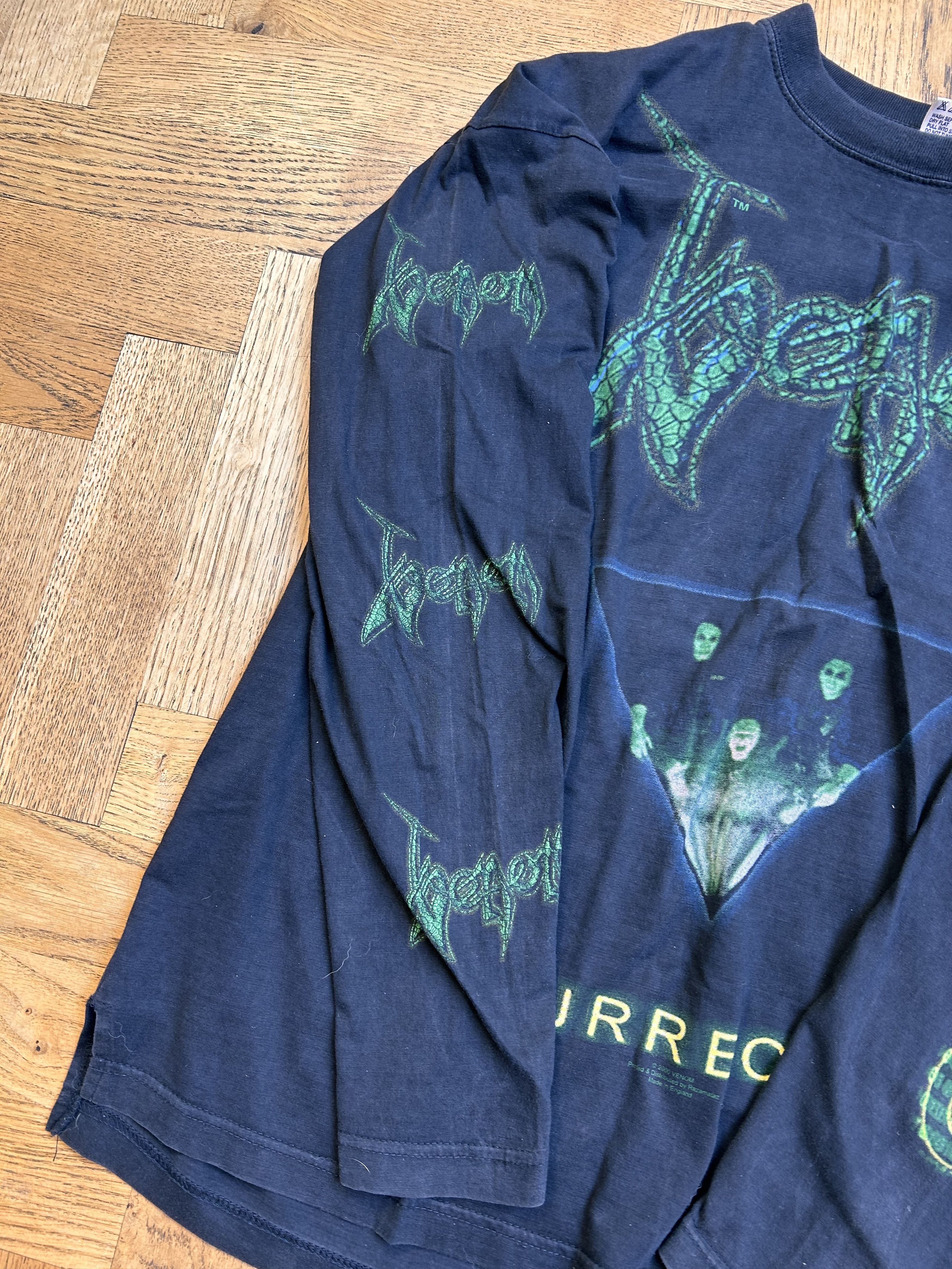 Other Vintage 2000 Venom Resurrection Tour T-shirt XL Size US XL / EU 56 / 4 - 3 Thumbnail