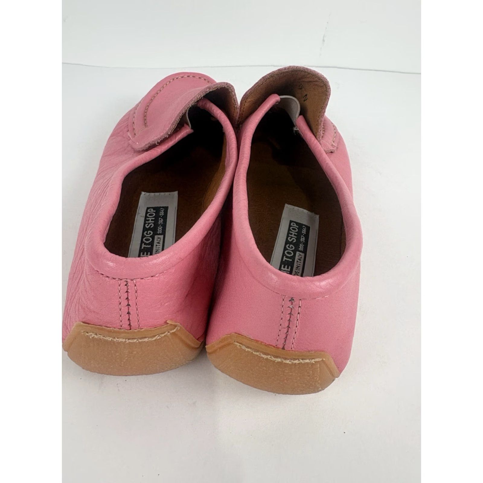 Vintage VINTAGE? No. The Tog Shop Pink Leather Slip On Loafers Womens Size 9N Italy Size US 9 / IT 39 - 3 Thumbnail