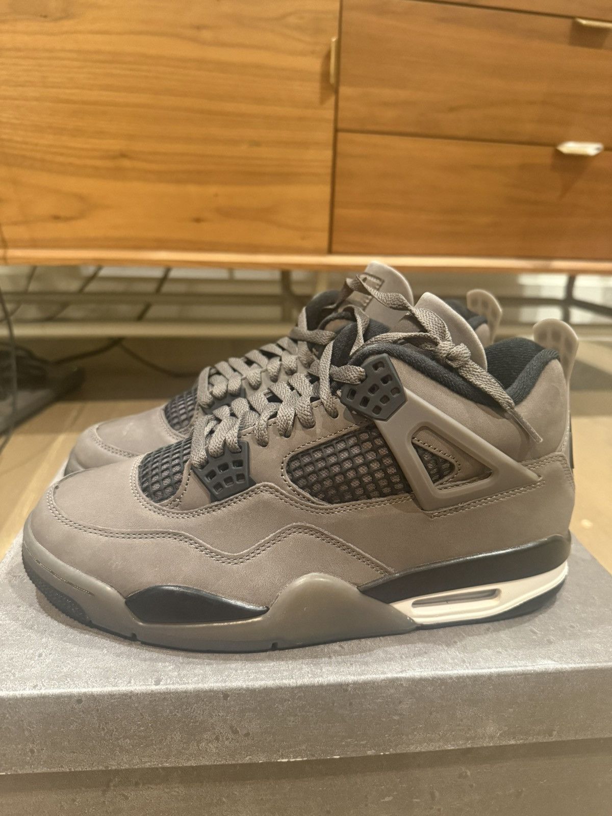Jordan Brand Nike Air Jordan 4 Retro Cave Stone Men's Size 8.5 New Size US 8.5 / EU 41-42 - 5 Thumbnail