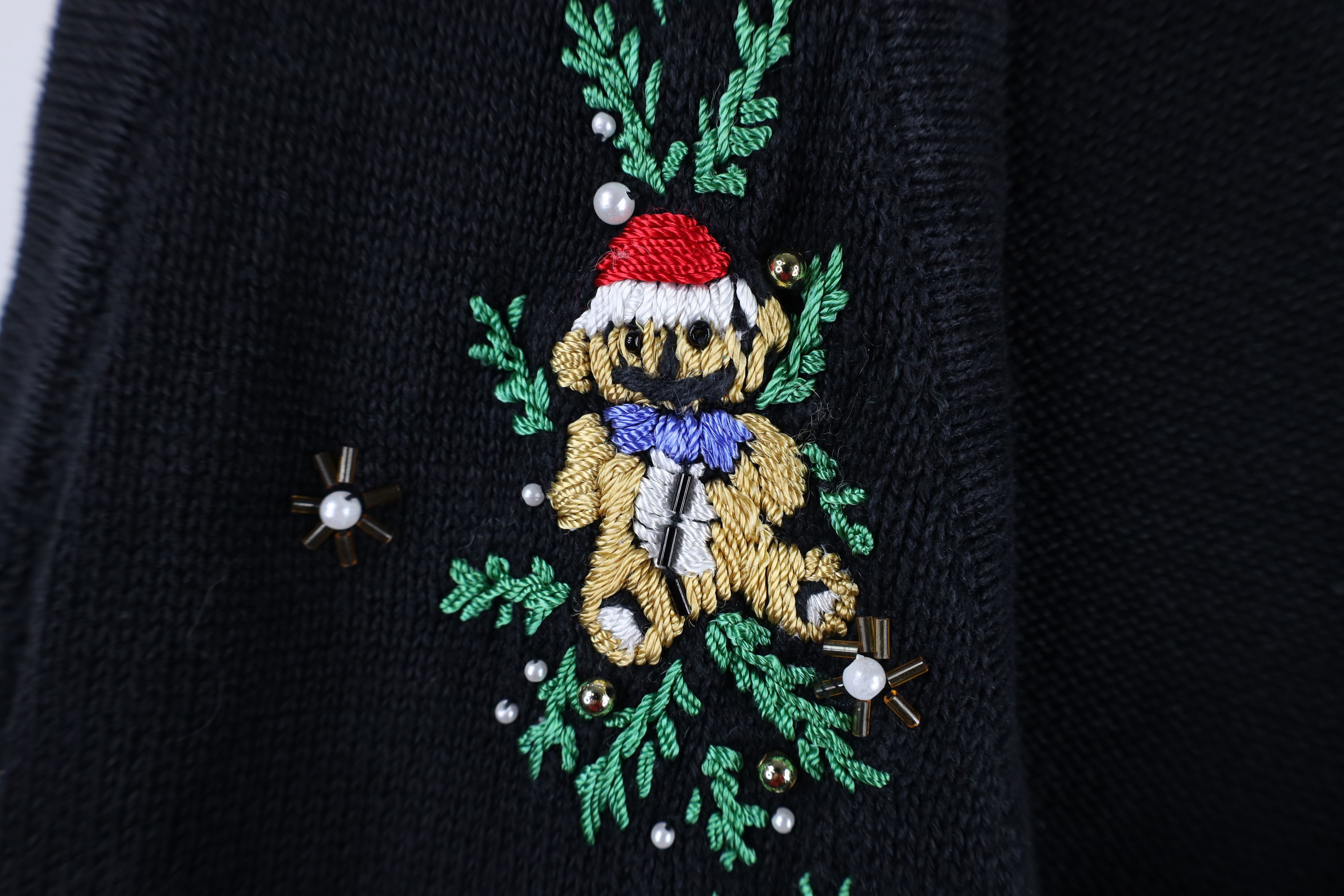 Vintage Vintage 90s Streetwear Embroidered Christmas Sweater Vest Size L / US 10 / IT 46 - 4 Thumbnail