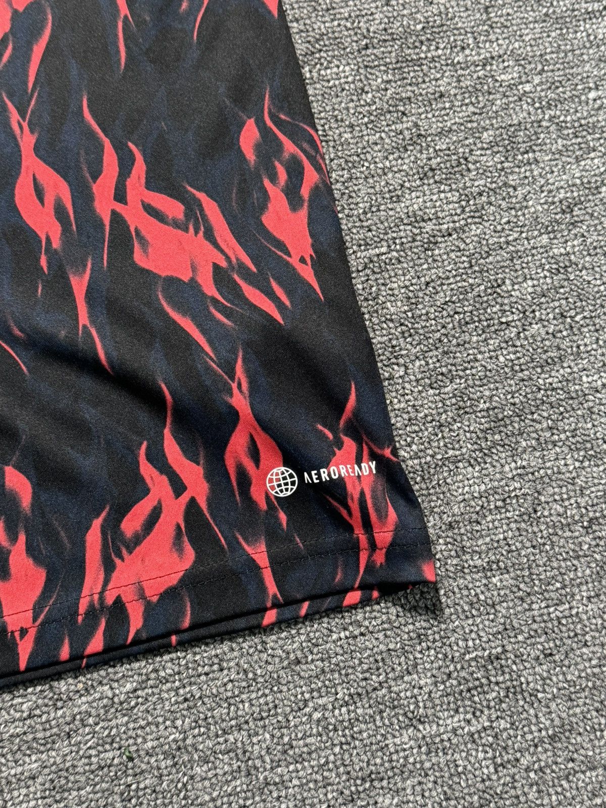 Nike Adidas Manchester United 2021/22 Pre-Match Shirt Medium Size US M / EU 48-50 / 2 - 7 Thumbnail