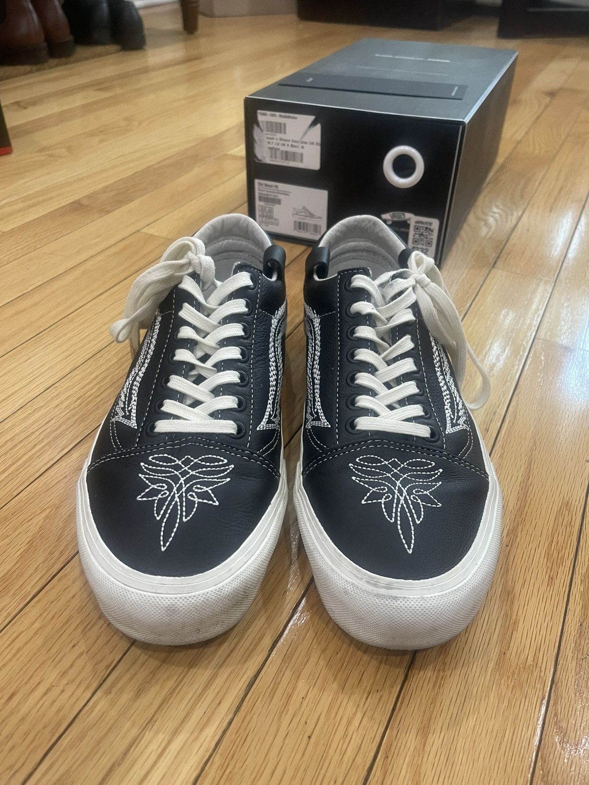 Vans Shane Gonzales Vans Old Skool Size US 9 / EU 42 - 6 Thumbnail