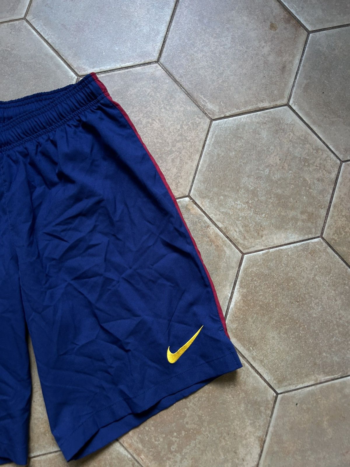 Nike Nike Barcelona shorts vintage Size US 32 / EU 48 - 4 Thumbnail