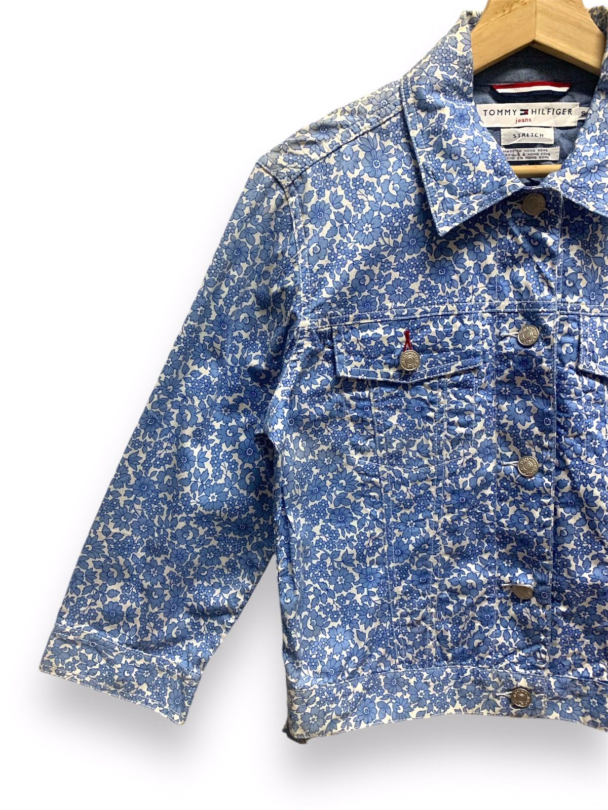 Tommy Hilfiger TOMMY HILFIGER Croptop Denim Jacket Fullprint Flower Size S / US 4 / IT 40 - 3 Thumbnail