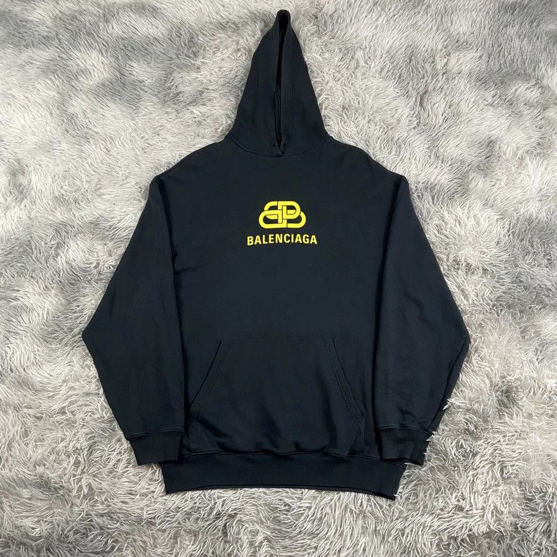 Balenciaga Balenciaga Yellow lock letter logo hooded sweatshirt 2504-N Size US XXS / EU 40 - 1 Thumbnail