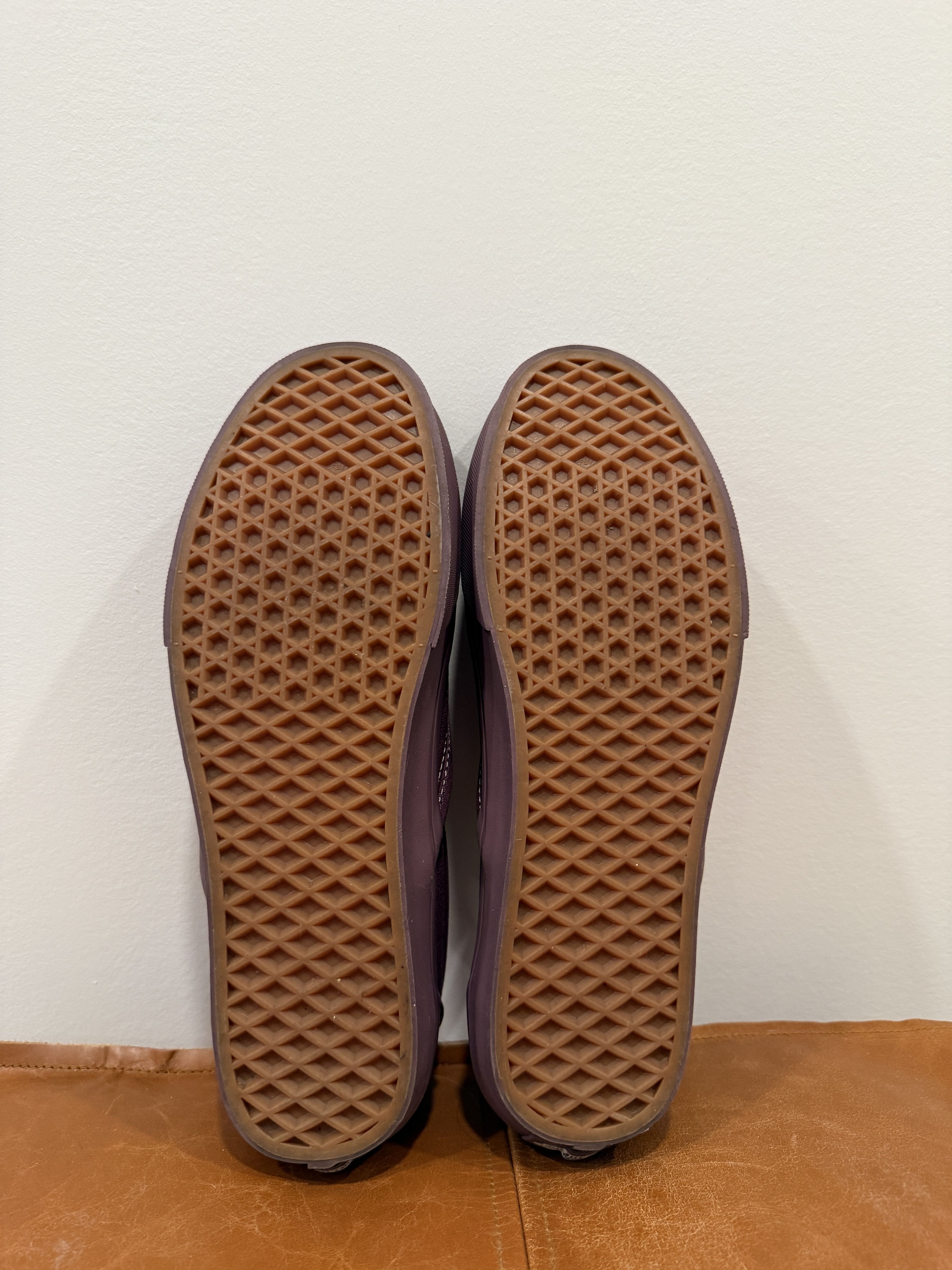 Vans NWT Vans Classic Slip-On (Plum Wine Mono) Size US 9.5 / EU 42-43 - 6 Thumbnail