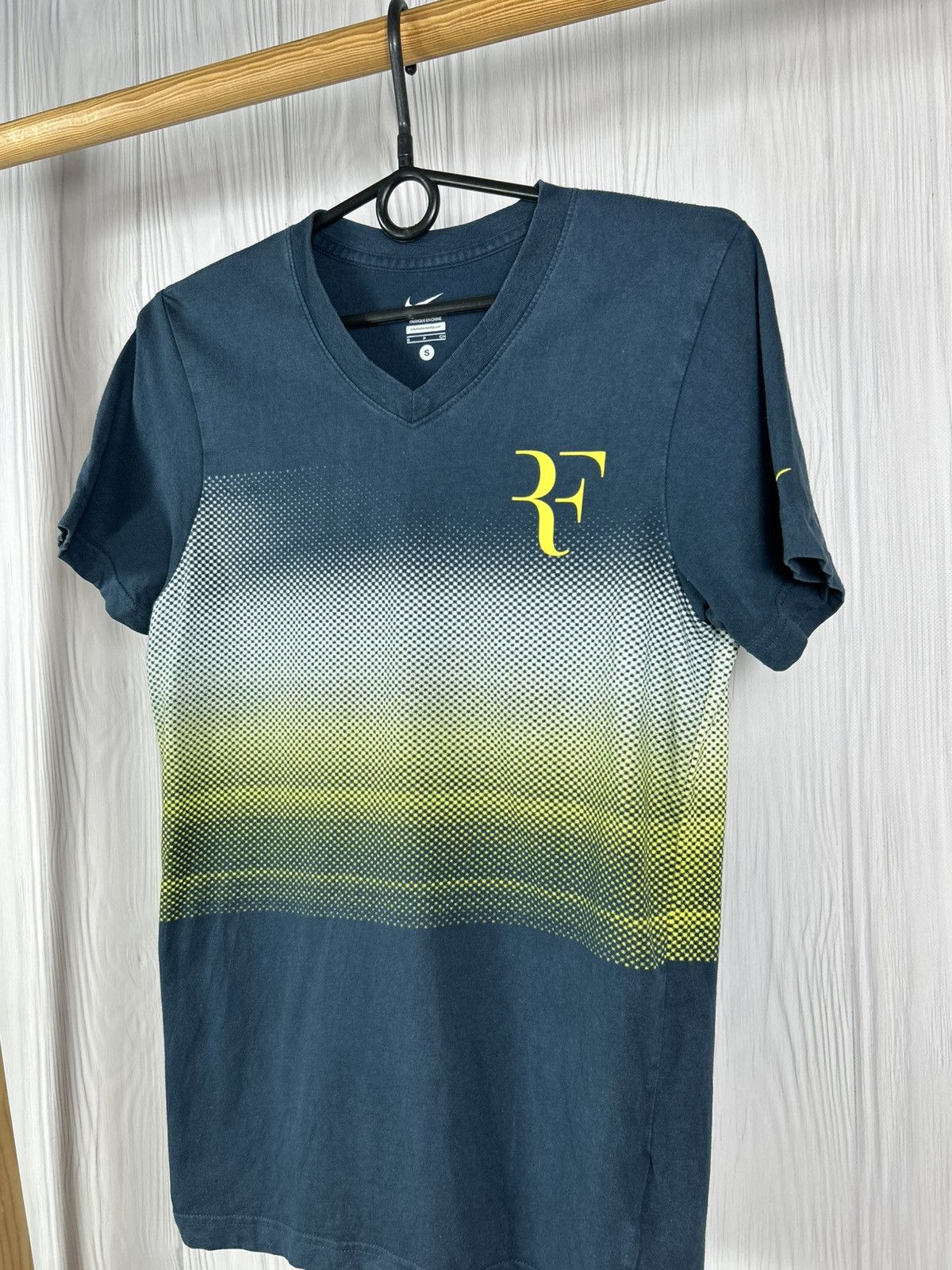 Vintage Vintage Nike Roger Federer T-Shirt Size S Size US S / EU 44-46 / 1 - 2 Thumbnail