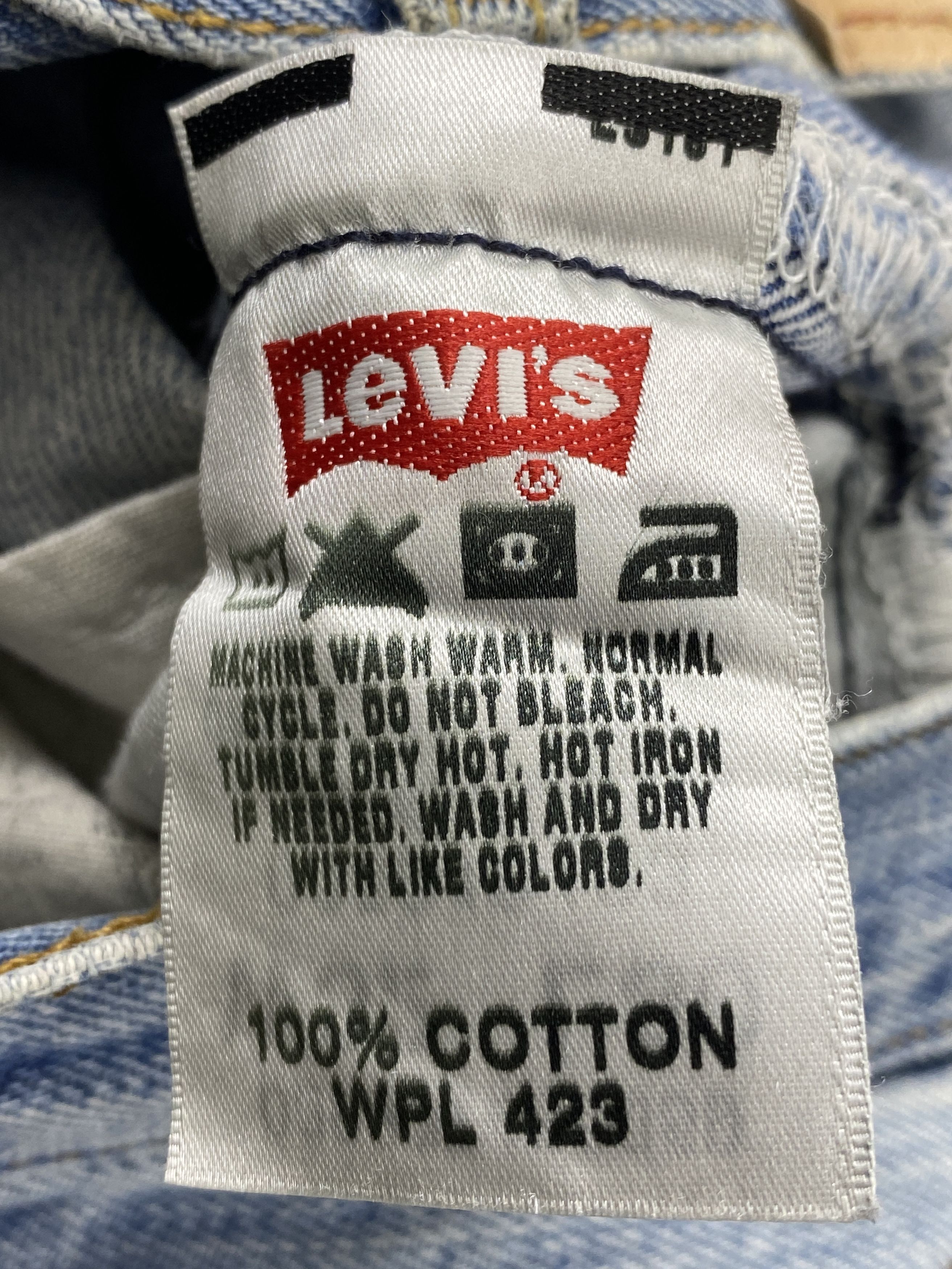 Levi's Vintage Levi's 501 Light Washed Distressed Jeans DP2326 Size US 31 - 13 Thumbnail