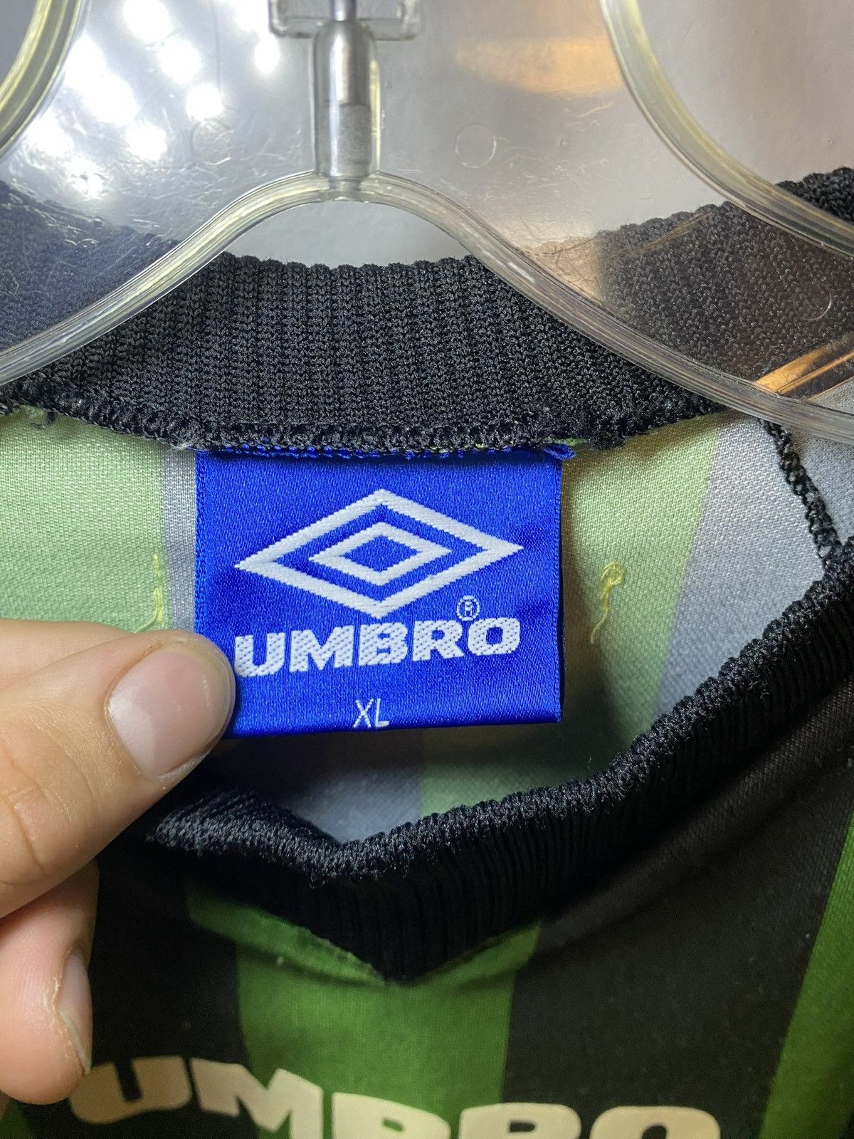 Umbro Rare vintage 1997-98 ManchesterUnited ChampionsLeague jersey Size US XL / EU 56 / 4 - 3 Thumbnail