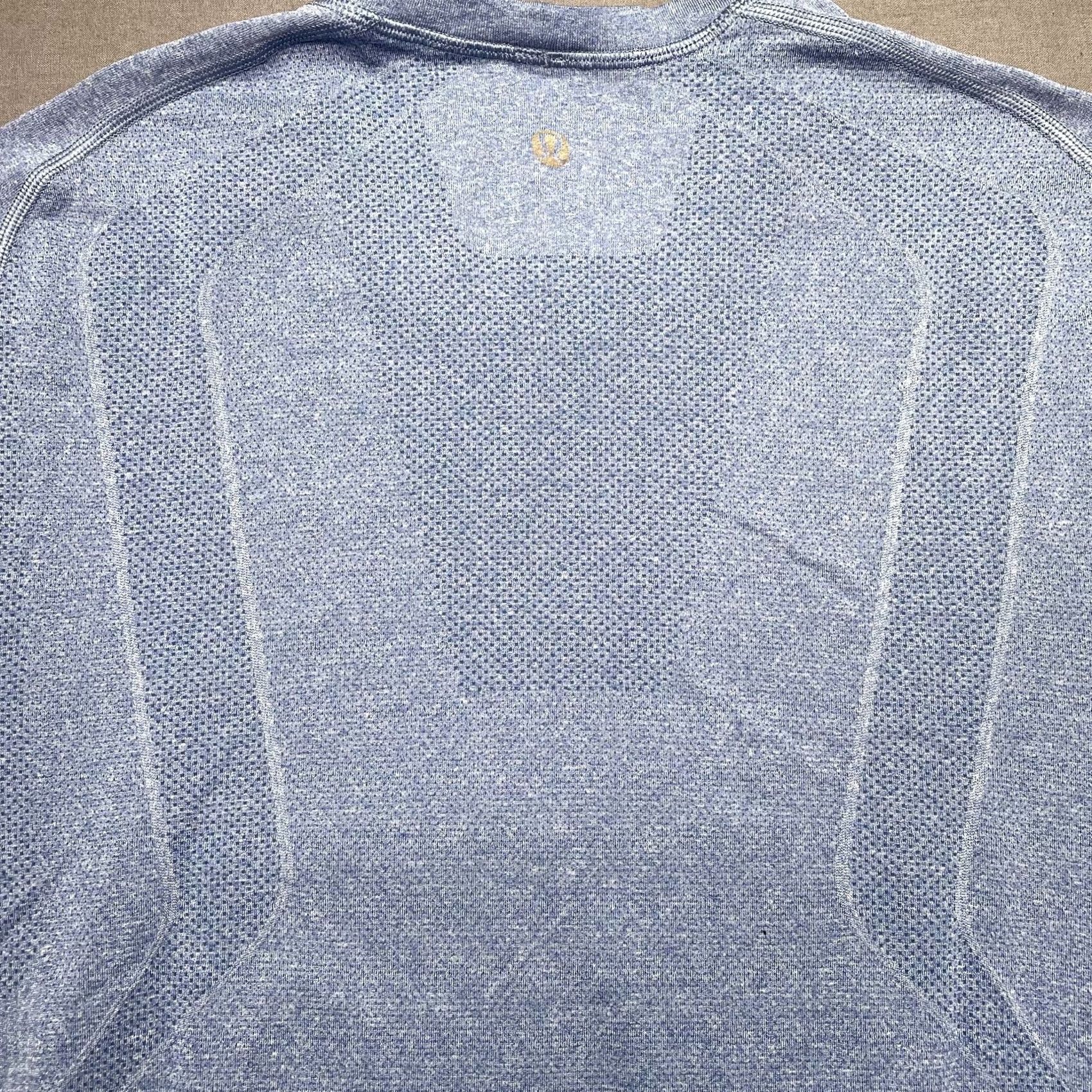Lululemon Lululemon Shirt Mens Large Blue Vent Tech Seamless Athletic Workout Top Size US L / EU 52-54 / 3 - 4 Thumbnail