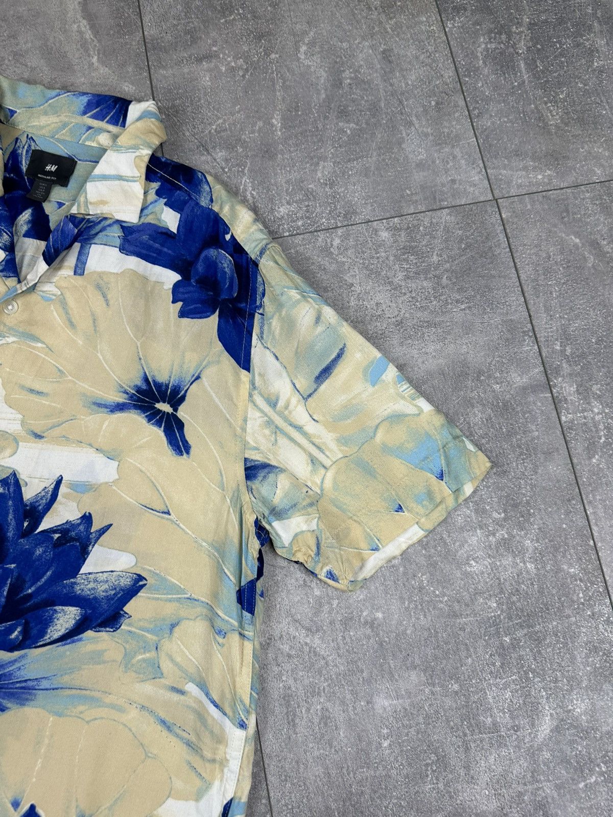 H&M H&m Vintage Streetwear Hawaii Shirt Button Up Size US S / EU 44-46 / 1 - 2 Thumbnail