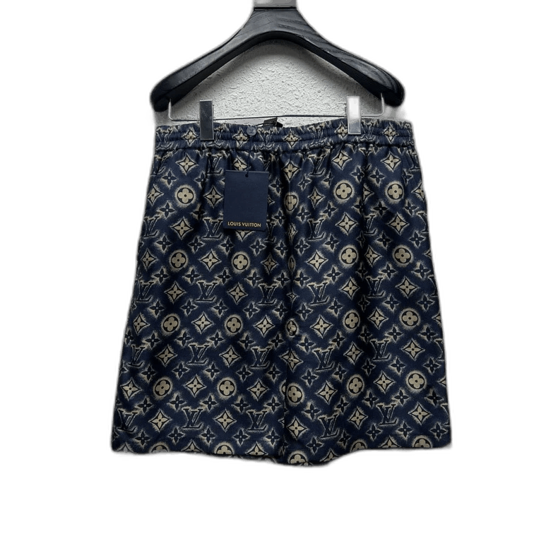 Louis Vuitton Louis Vuitton Monogram Silk Shorts- Size US 40 / EU 56 - 1 Thumbnail