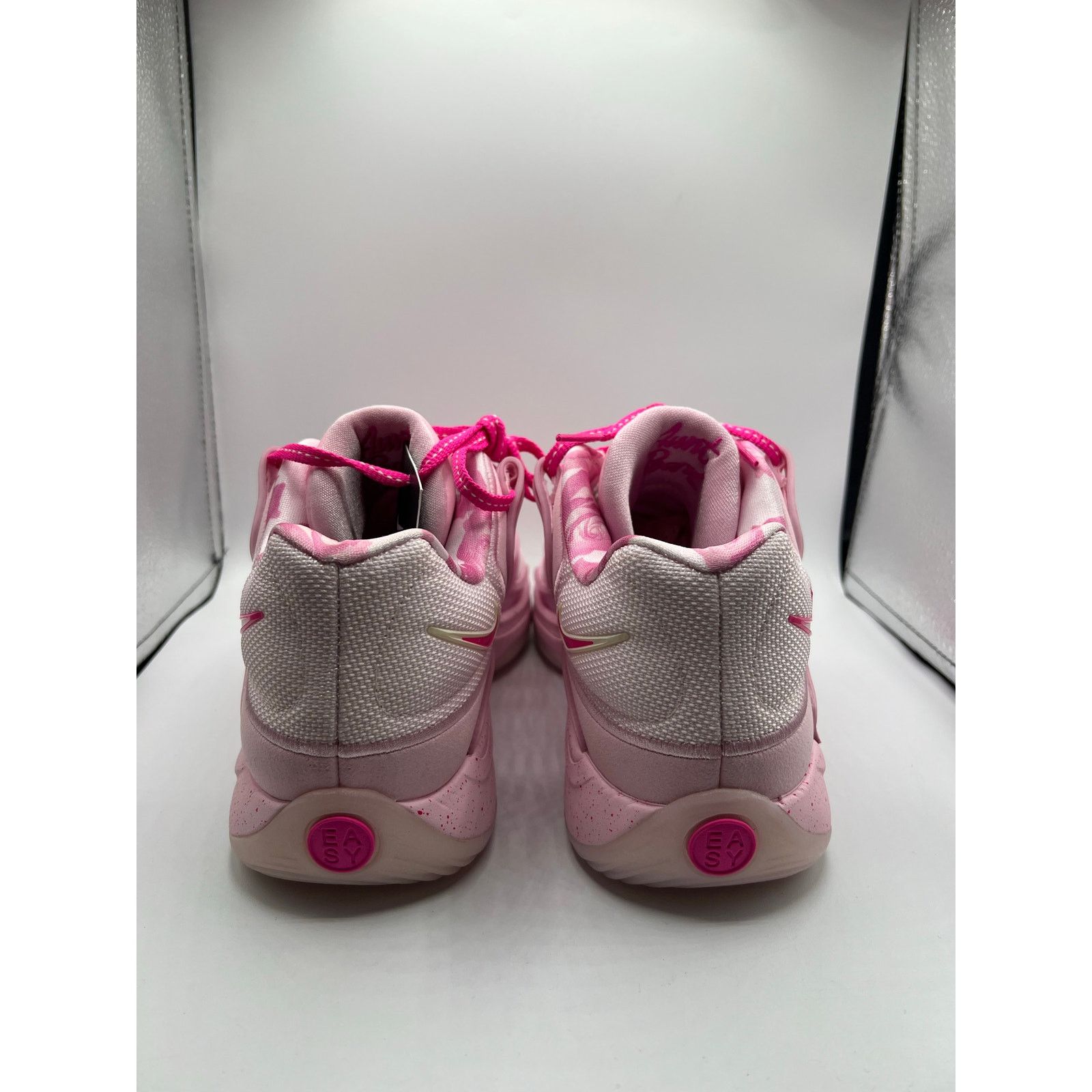 Nike Nike KD 18 “Aunt Pearl” size 10 men’s Size US 10 / EU 43 - 4 Thumbnail
