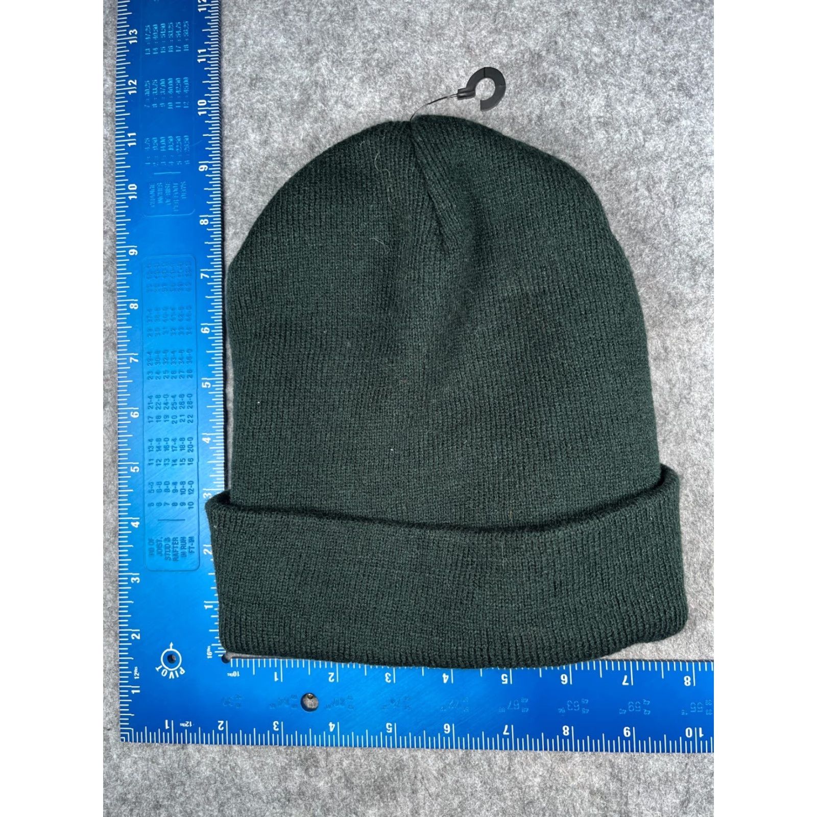 Port & Company VINTAGE University Of Wyoming Department of English Beanie Toque Adult OS Green Acrylic Size ONE SIZE - 4 Thumbnail