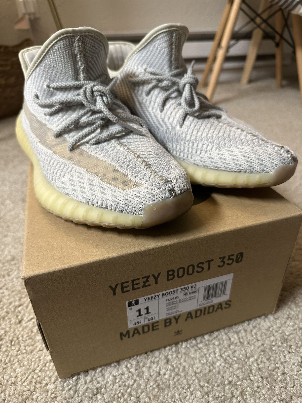 Adidas Adidas Yeezy Boost 350 V2 Size US 11 / EU 44 - 1 Thumbnail