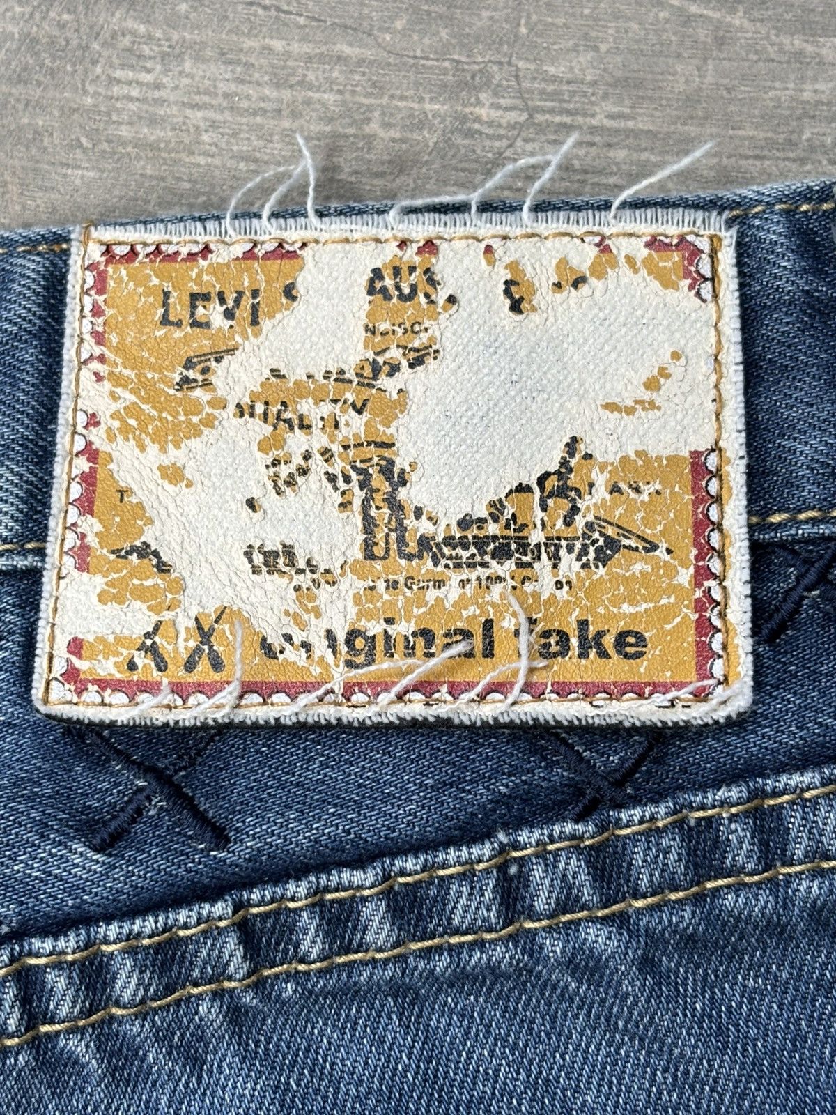 CLOT × Levi's Clot x Levi’s x Original Fake Kaws Size US 31 - 7 Thumbnail