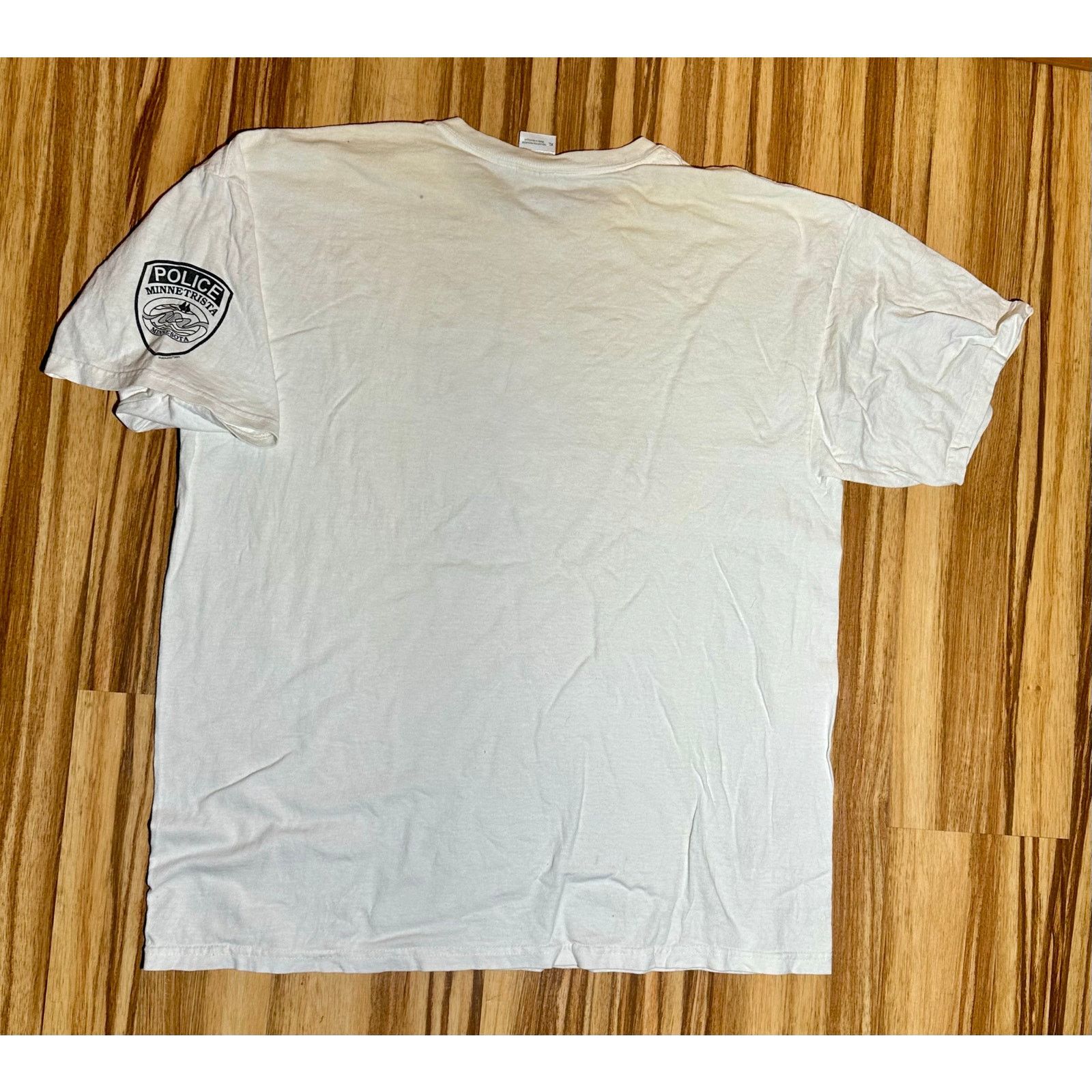 Gildan D.A.R.E To Resist Drugs N Violence MN Police White Tshirt Size US XL / EU 56 / 4 - 6 Thumbnail