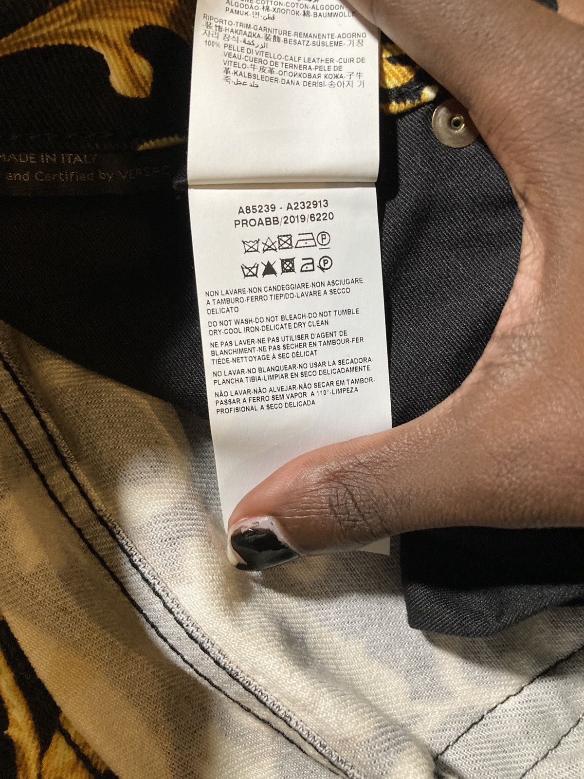 Jean × Versace Black+Red+Golden Baroque Versace Jeans Size US 32 / EU 48 - 9 Thumbnail