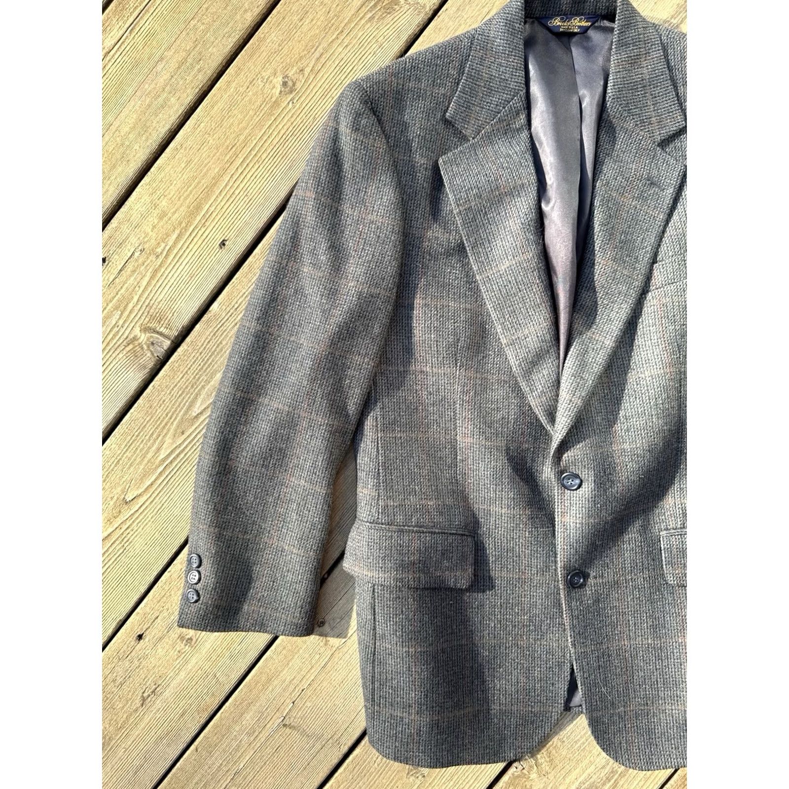 Brooks Brothers Brooks Brothers USA Made Wool Tweed Blazer Sport Coat Mens 44 Gray Silk Lining Regular Chest 44 Size 44R - 2 Thumbnail