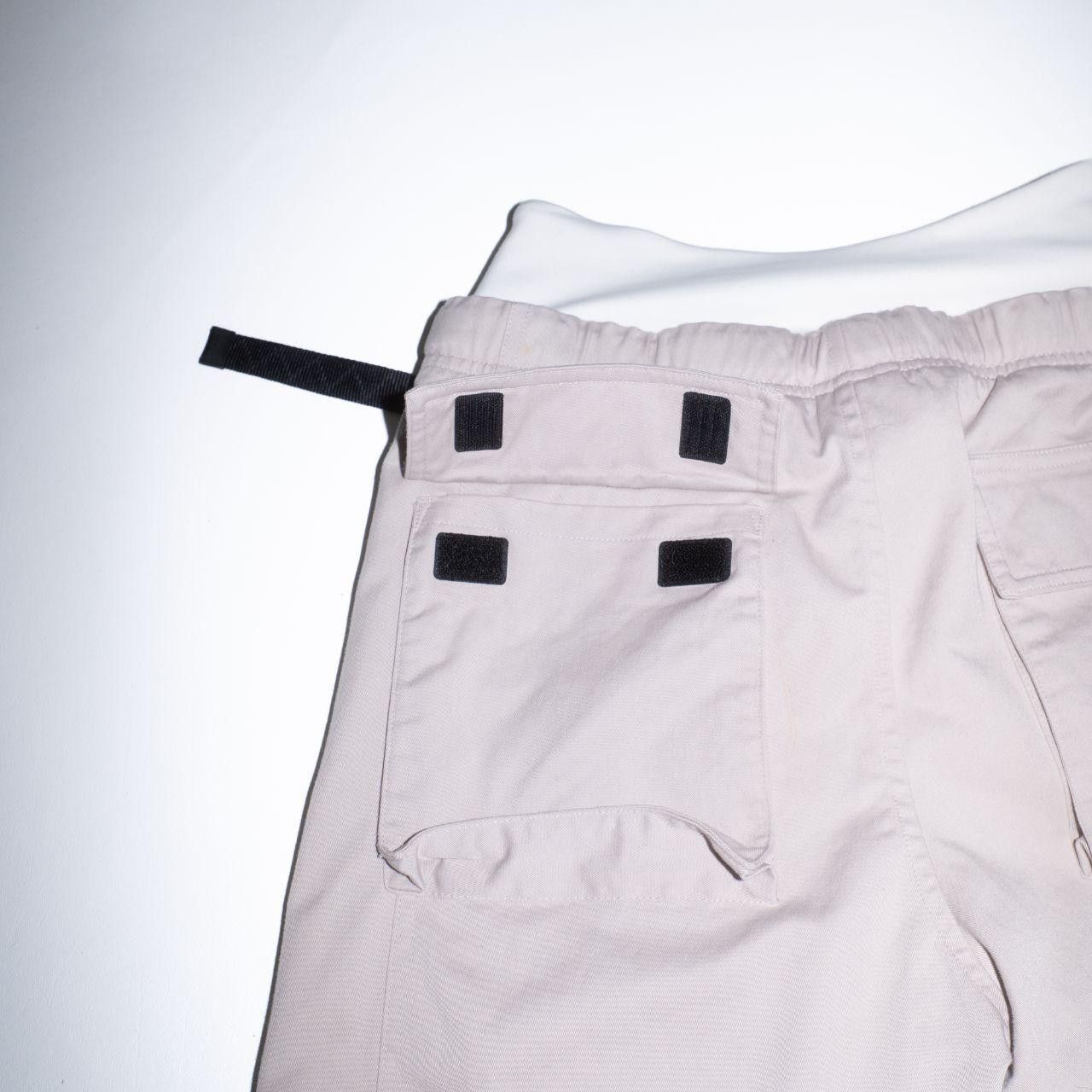 Nike ACG Nike Lab ACG Cargo Woven Pants in Moon Particle/Summit White Size 26" / US 2 / IT 38 - 5 Thumbnail