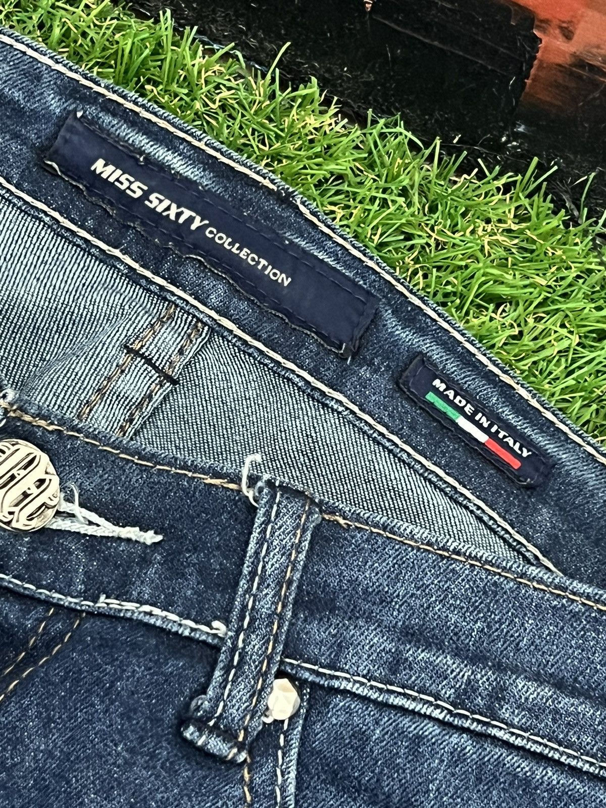 Miss Sixty × Vintage Y2K Miss Sixty Big Ty Low Rise Boot Cut Jeans Size 28" / US 6 / IT 42 - 7 Thumbnail